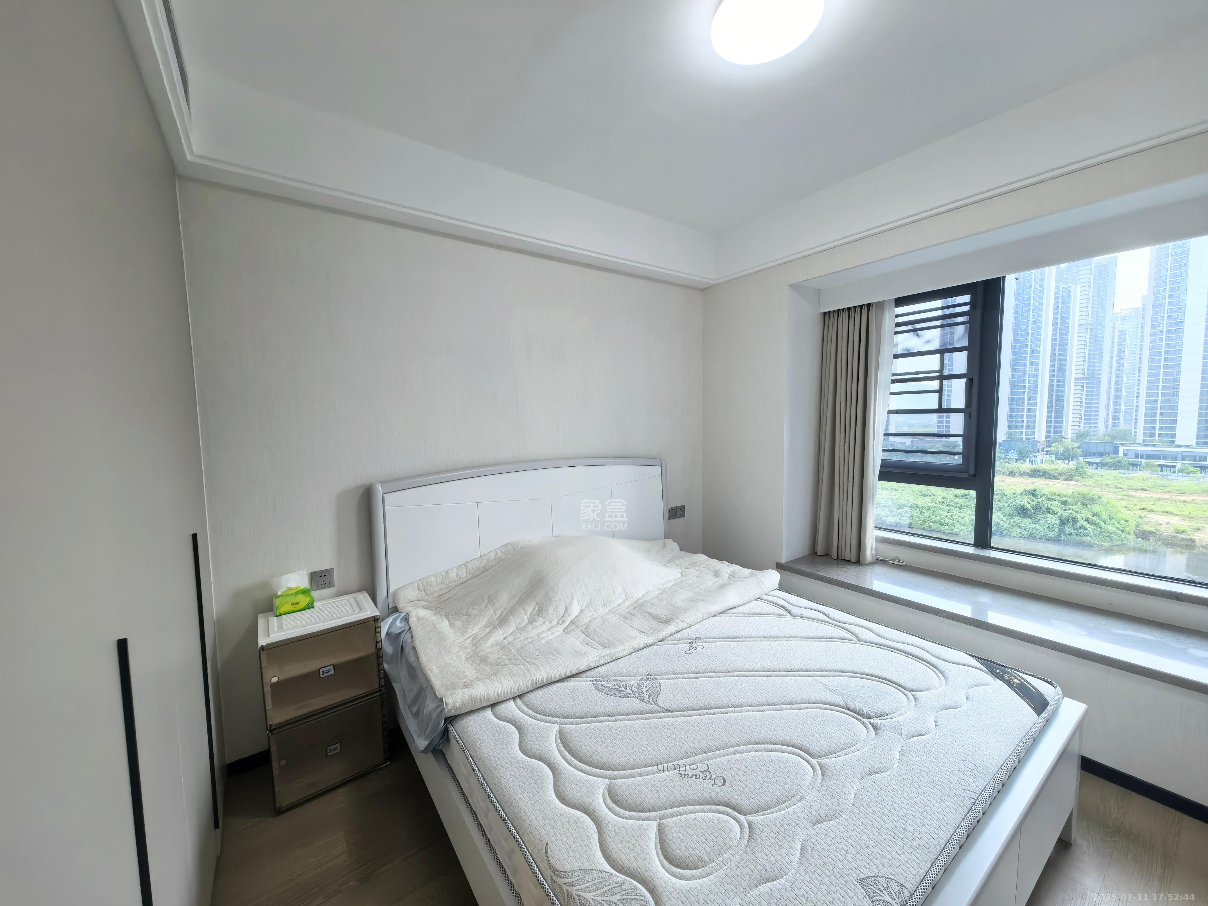 中海麓山境北区  3室2厅2卫   3200.00元/月室内图