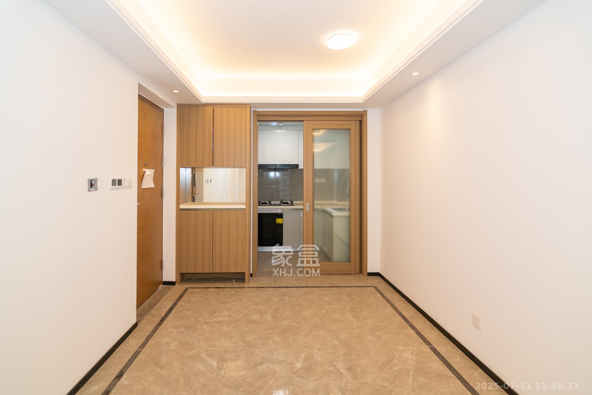 金辉优步学府  4室2厅2卫    105.0万 金辉优步学府  4室2厅2卫    105.0万客厅