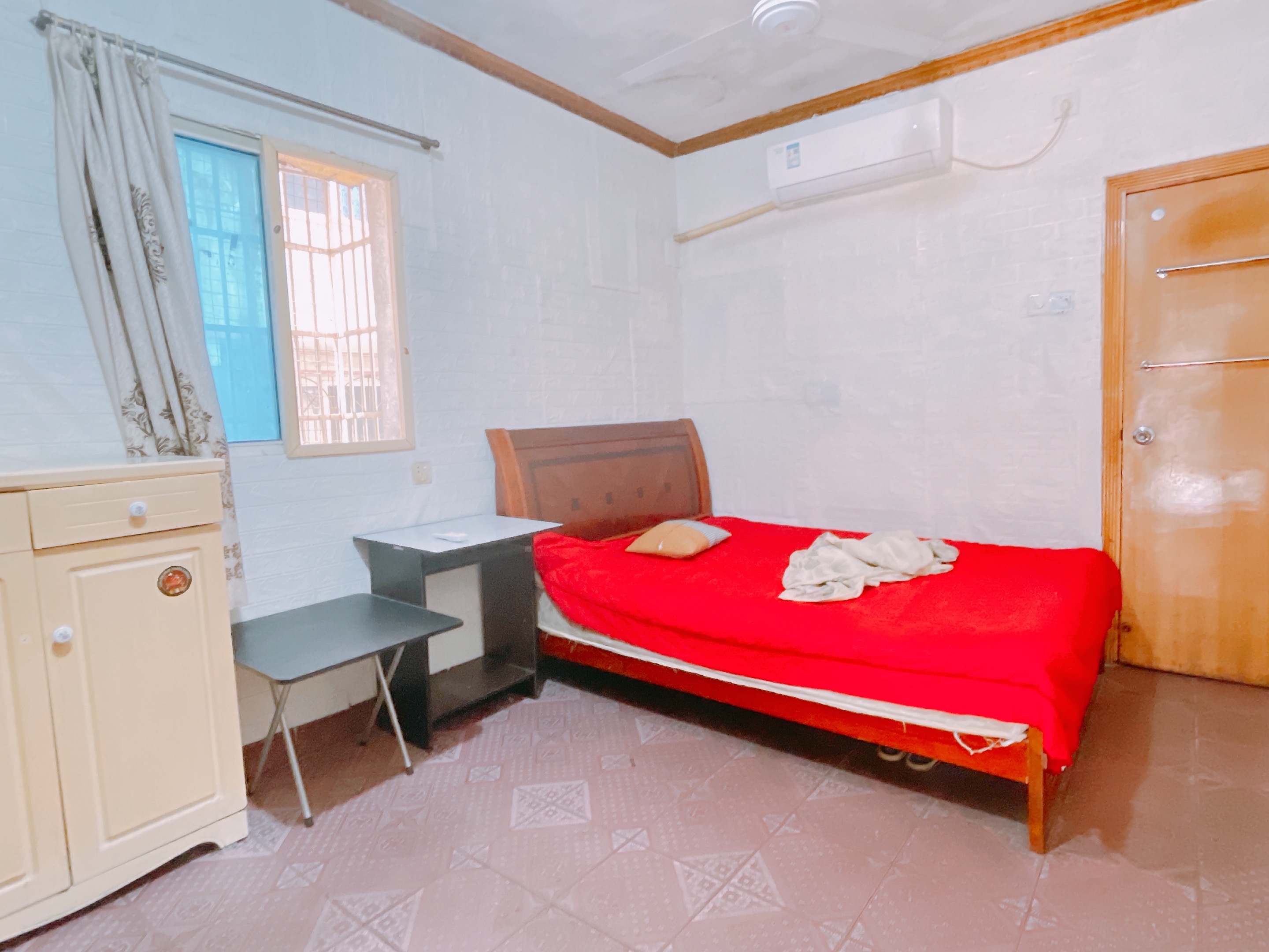 大/小王家巷散盘  1室1厅1卫    600.0元/月 大/小王家巷散盘  1室1厅1卫    600.0元/月户型图