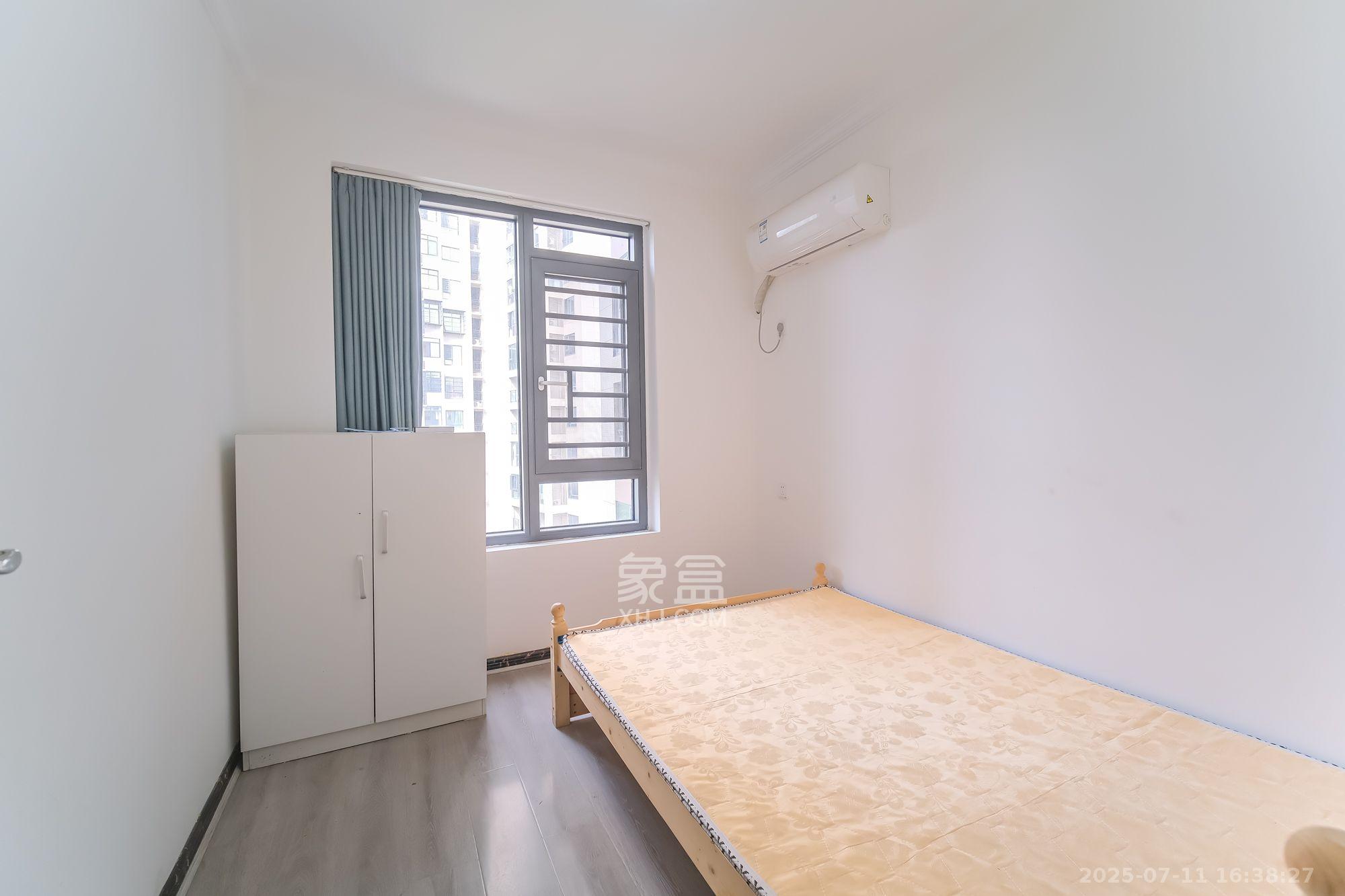 筑梦星园  3室2厅1卫    1700.0元/月 筑梦星园  3室2厅1卫    1700.0元/月室内图