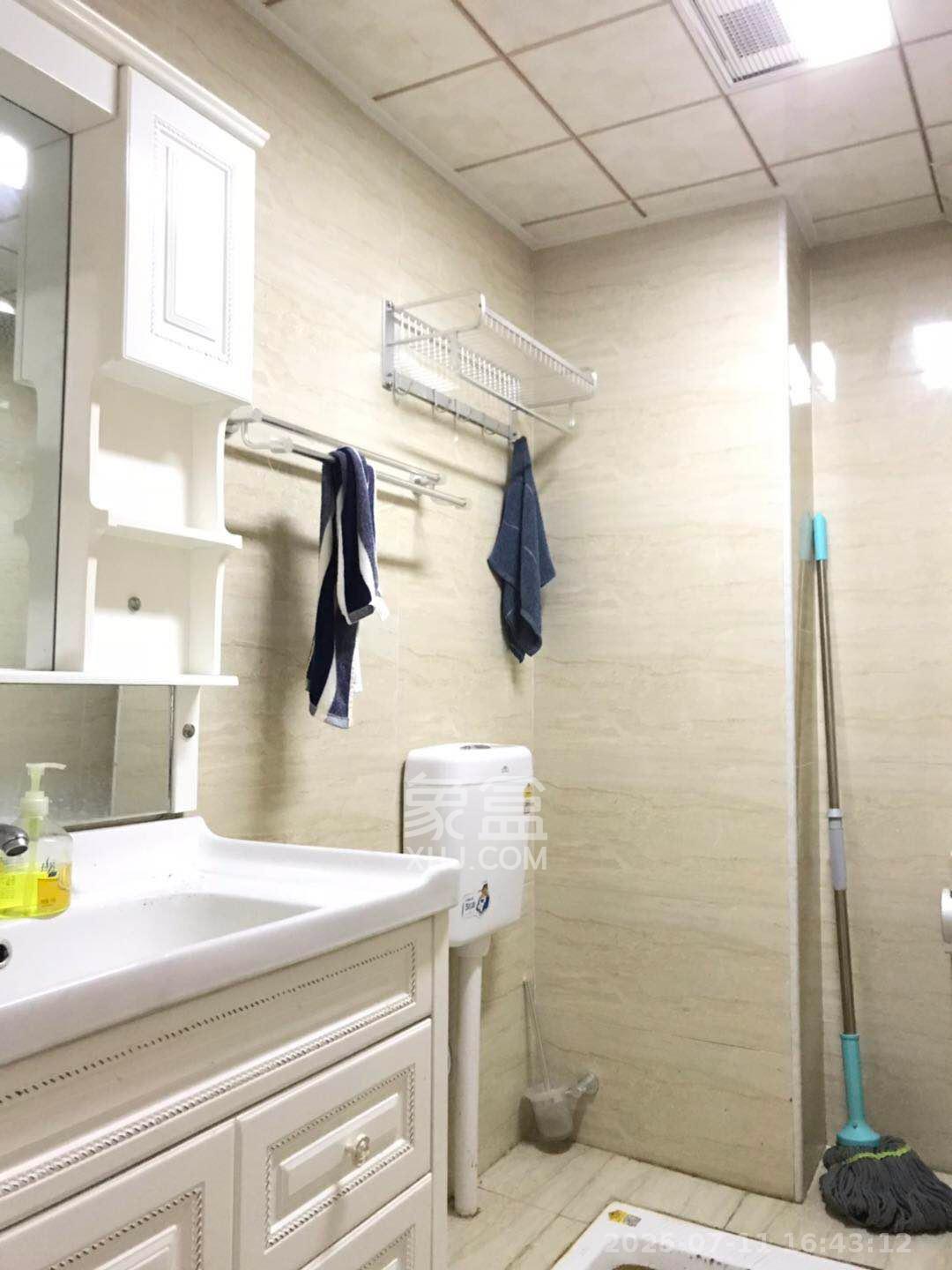 山水湾  1室1厅1卫   1400.00元/月室内图