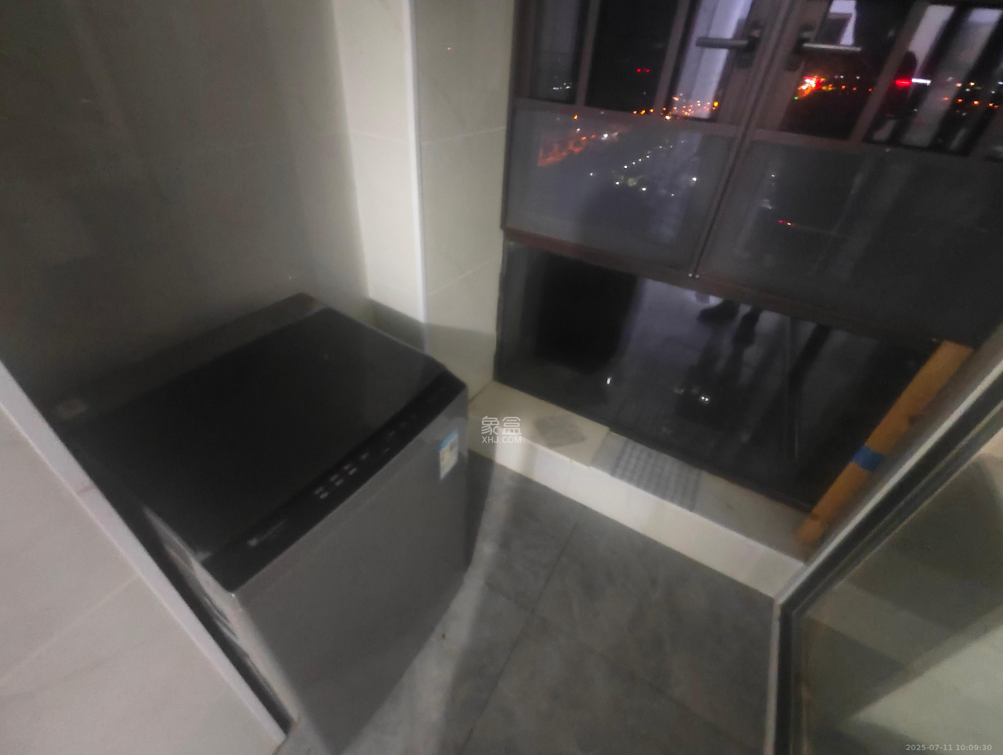 水渡河市场（海鲜市场）  1室1厅1卫   1200.00元/月室内图
