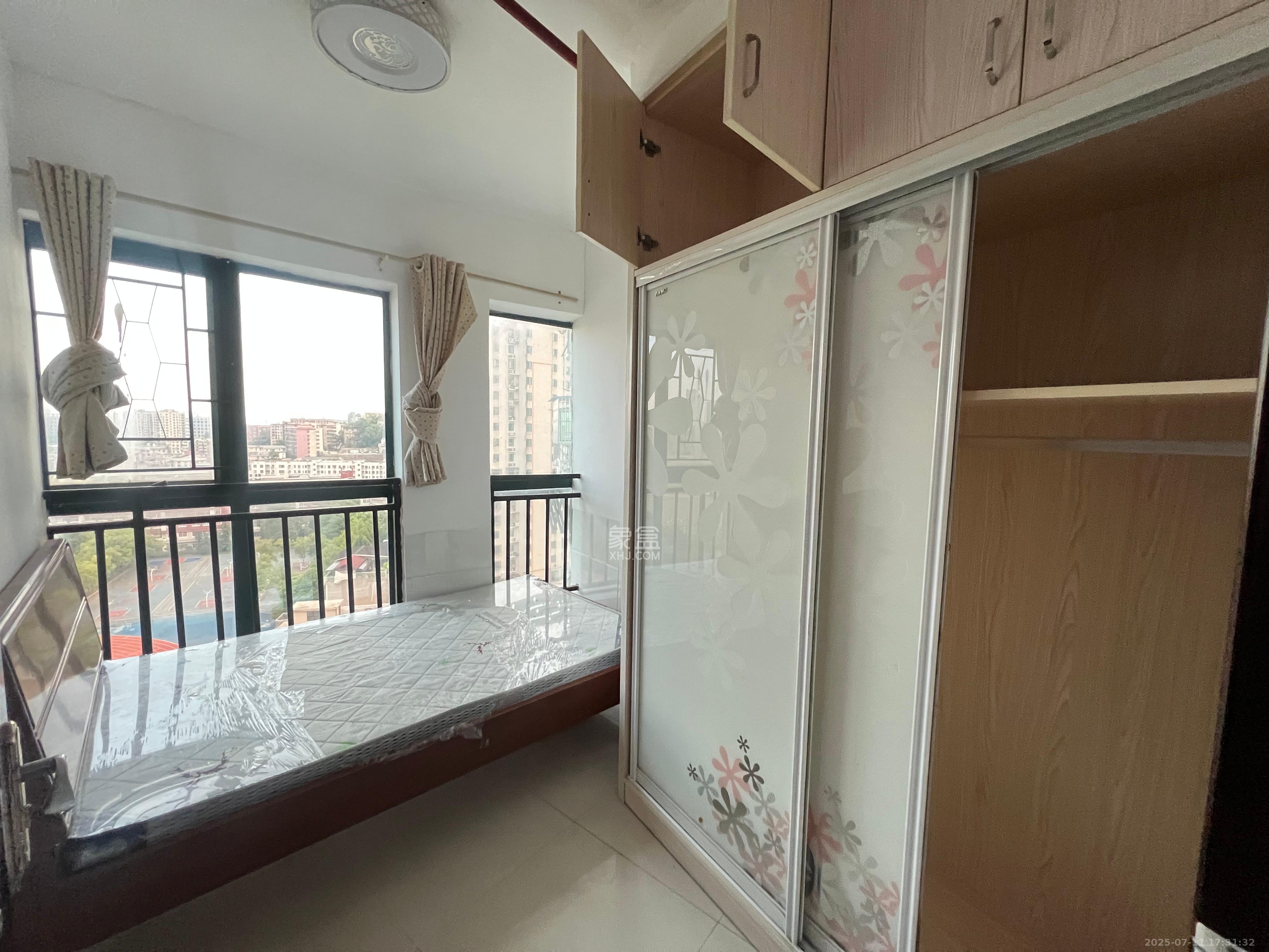 湖韵佳苑  2室1厅1卫   1700.00元/月室内图