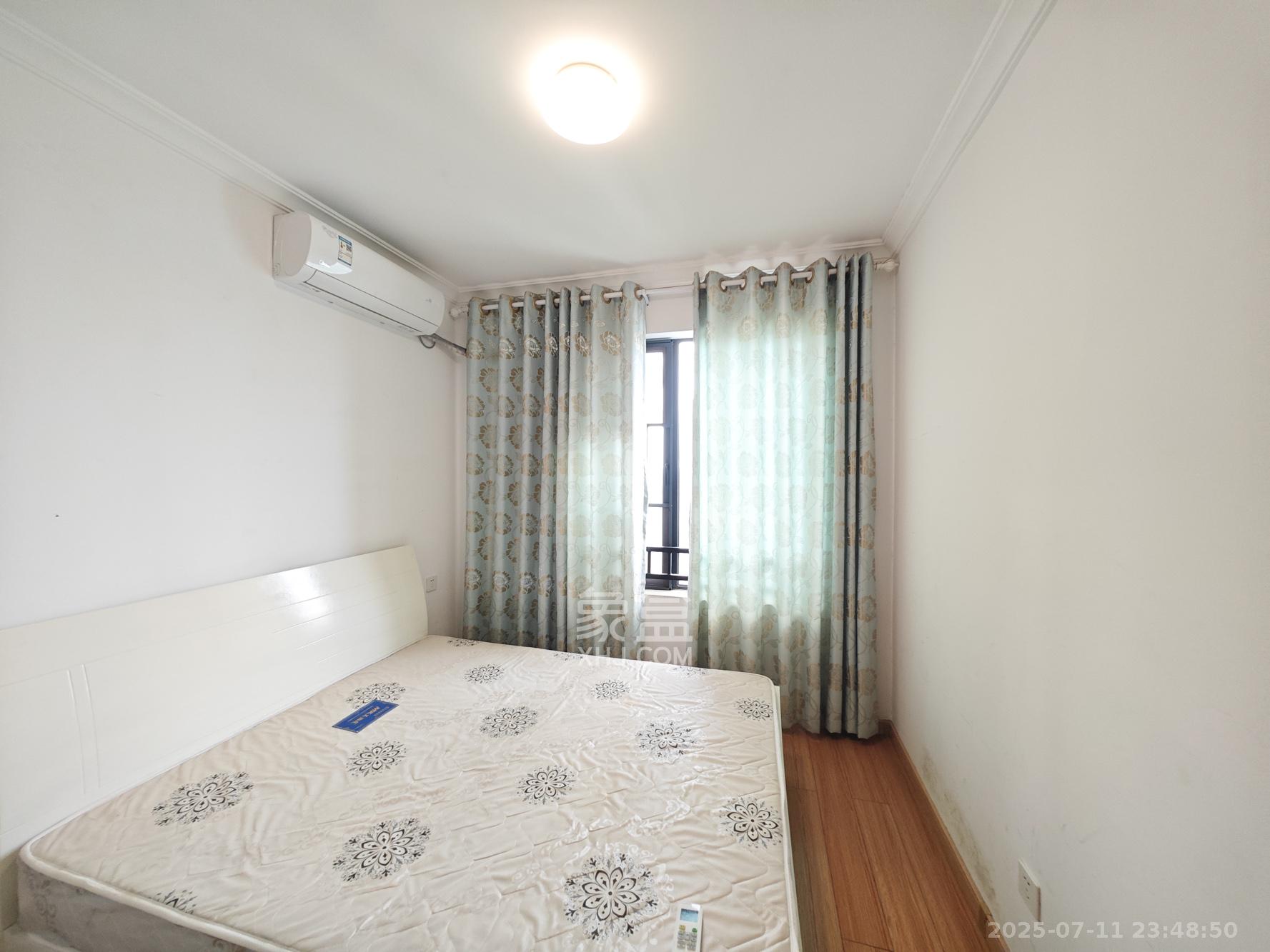 万科魅力之城 3室2厅2卫 89.8万 万科魅力之城 3室2厅2卫 89.8万卧室