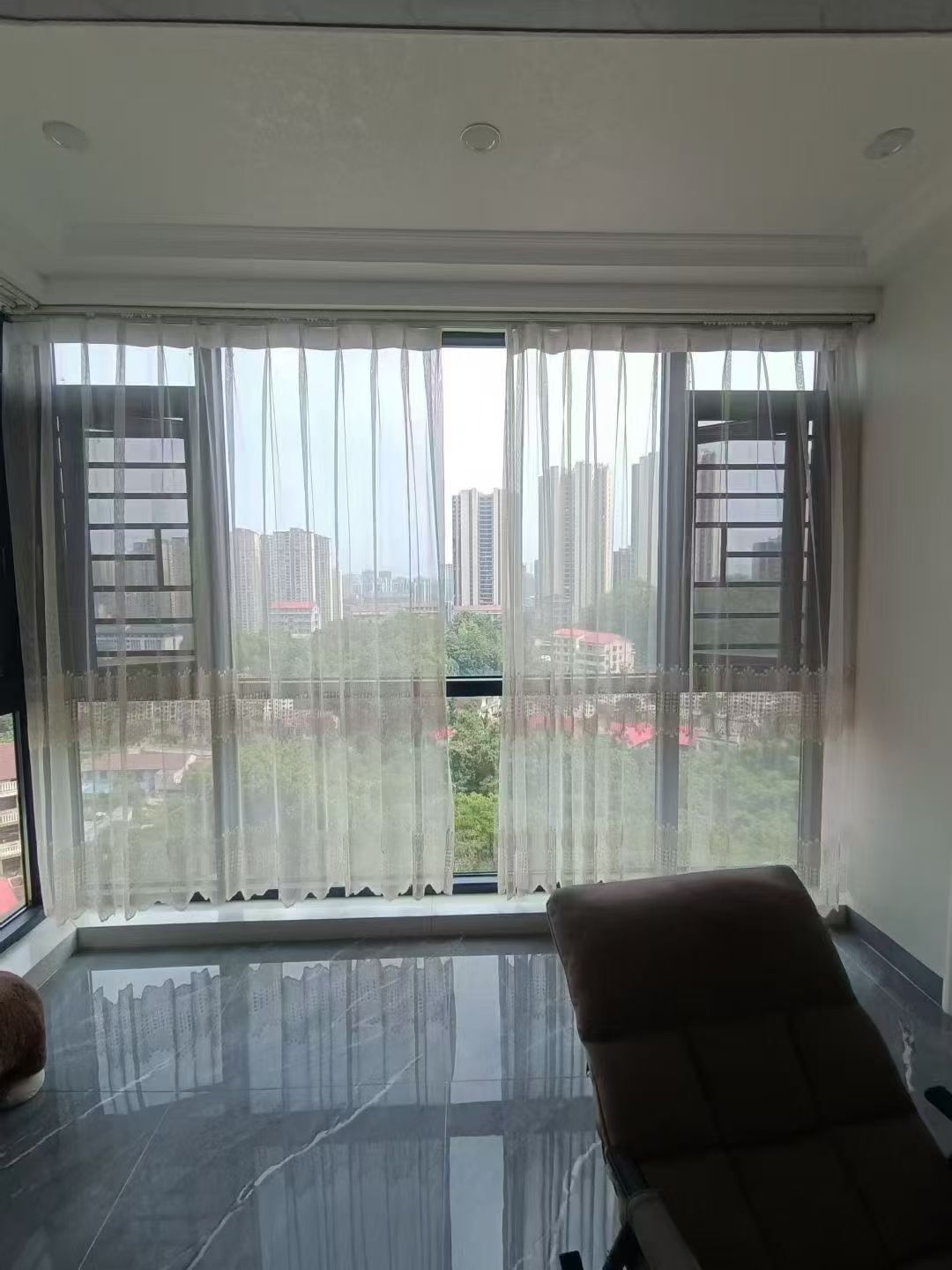 五江澜苑 1室0厅0卫 77.8万 五江澜苑 1室0厅0卫 77.8万客厅