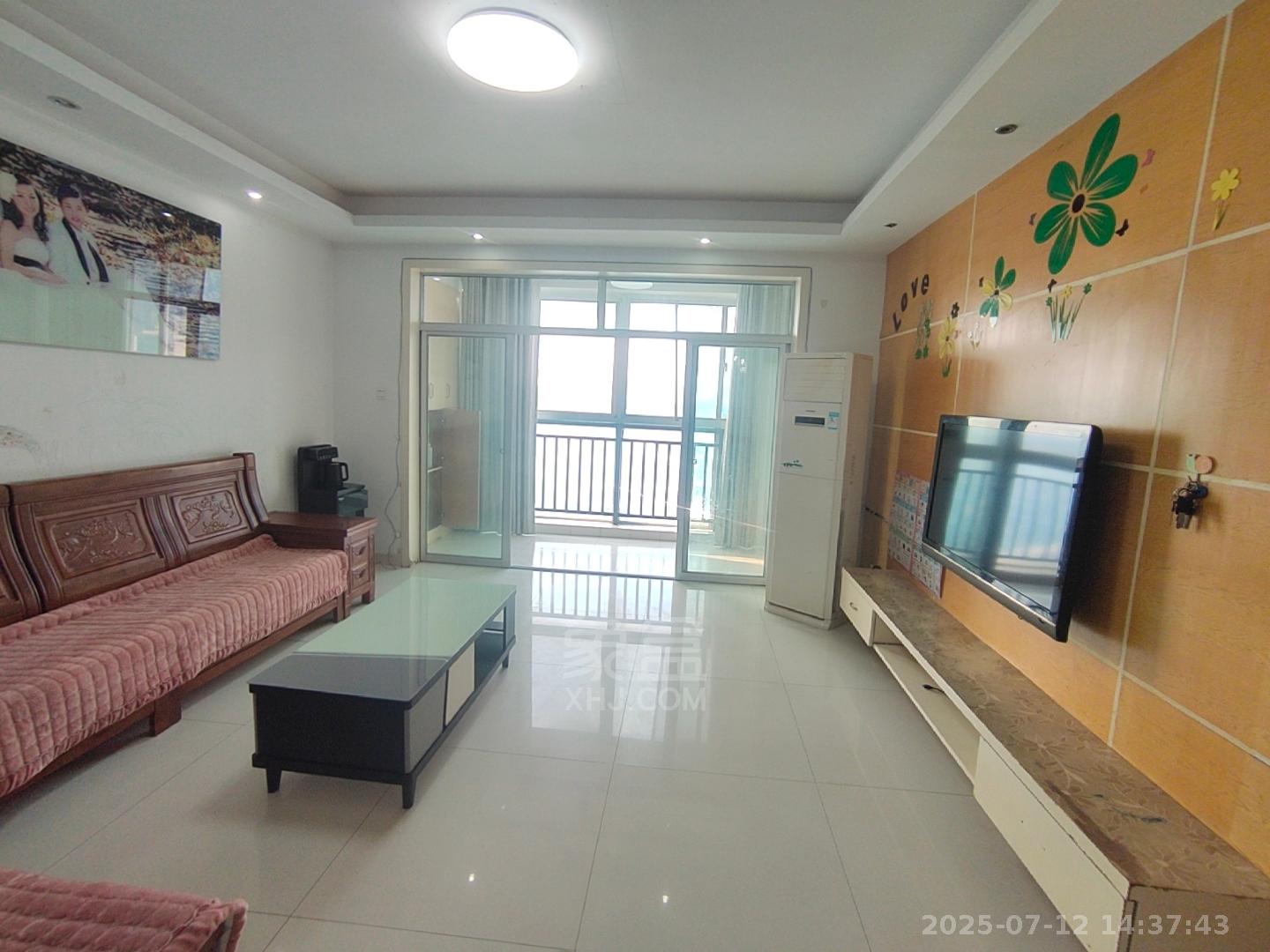 鸿益广场 3室2厅2卫 1700.0元/月 鸿益广场 3室2厅2卫 1700.0元/月室内图