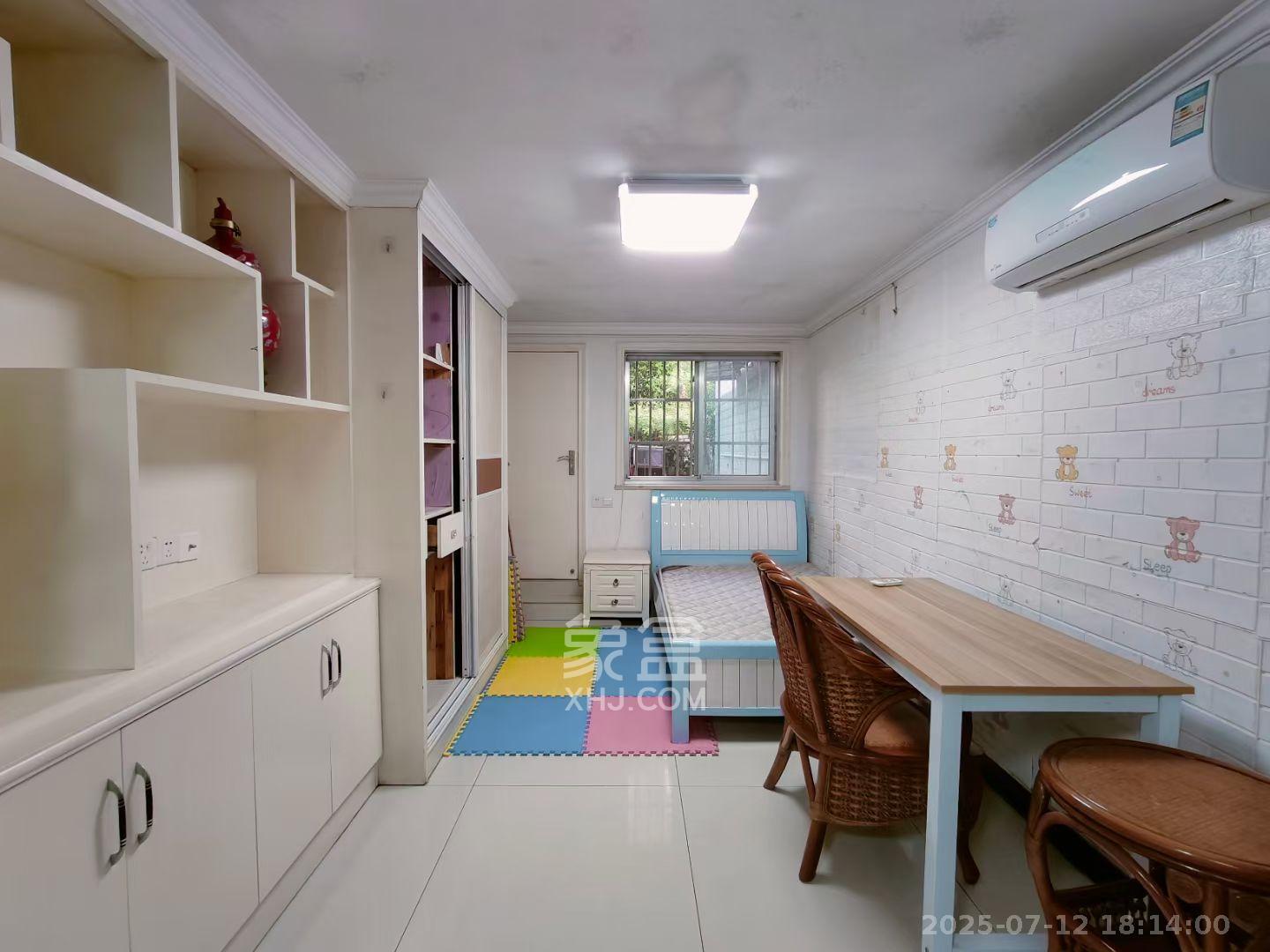 龙吉湾小区(龙瑞尚苑) 1室1厅1卫 900.0元/月 龙吉湾小区(龙瑞尚苑) 1室1厅1卫 900.0元/月室内图