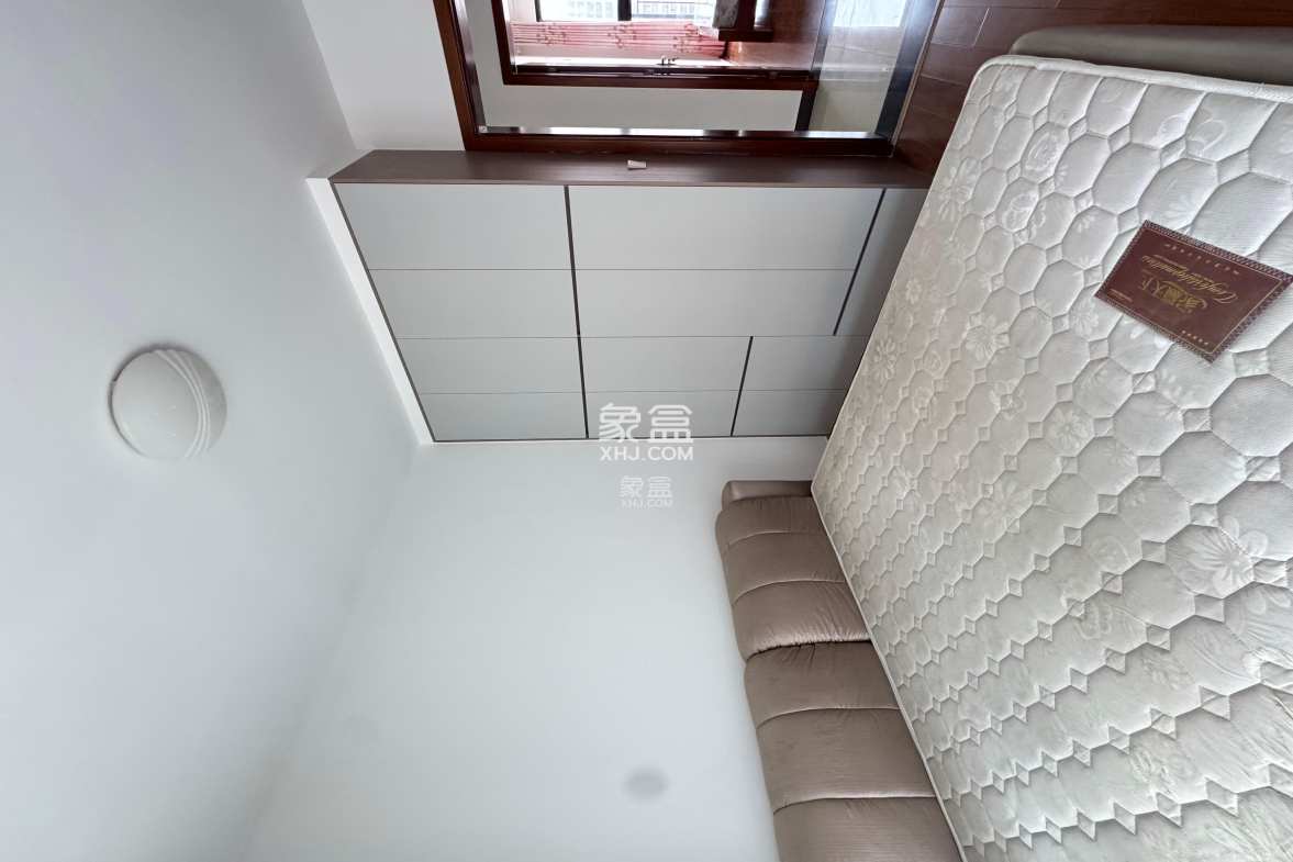 新城国际花都 3室2厅2卫 2000.0元/月 新城国际花都 3室2厅2卫 2000.0元/月室内图