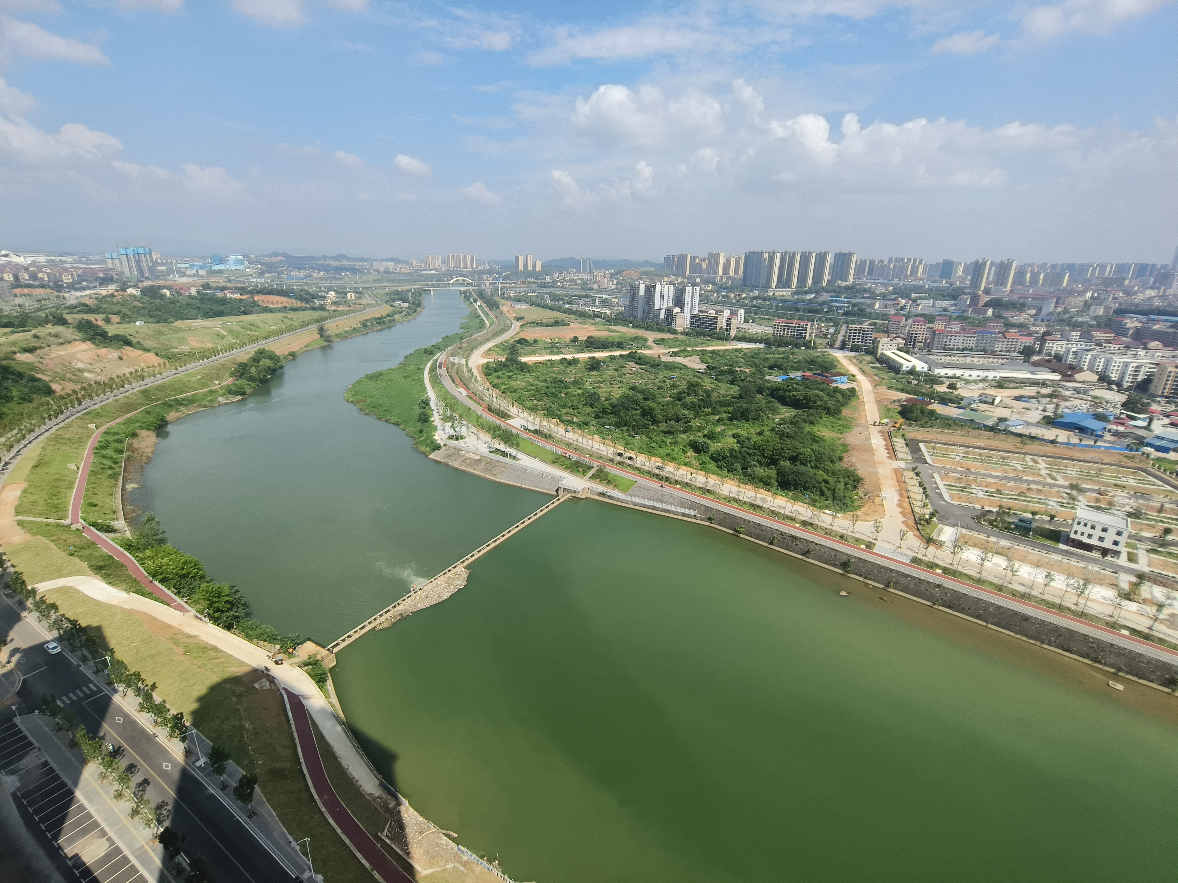 中梁湾田御江府 4室2厅2卫 68.8万 中梁湾田御江府 4室2厅2卫 68.8万客厅