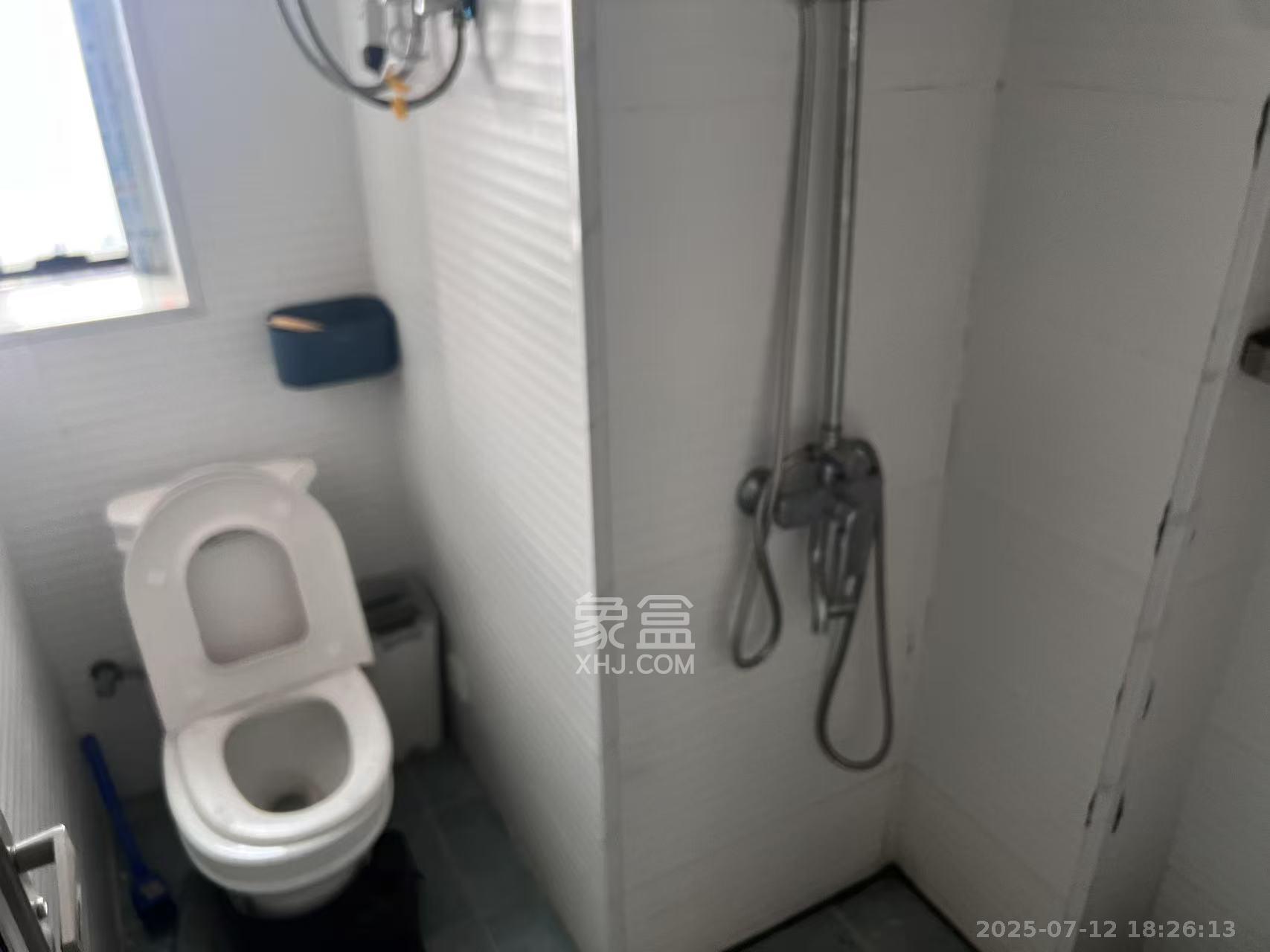 未来漫城  1室1厅1卫   1600.00元/月室内图