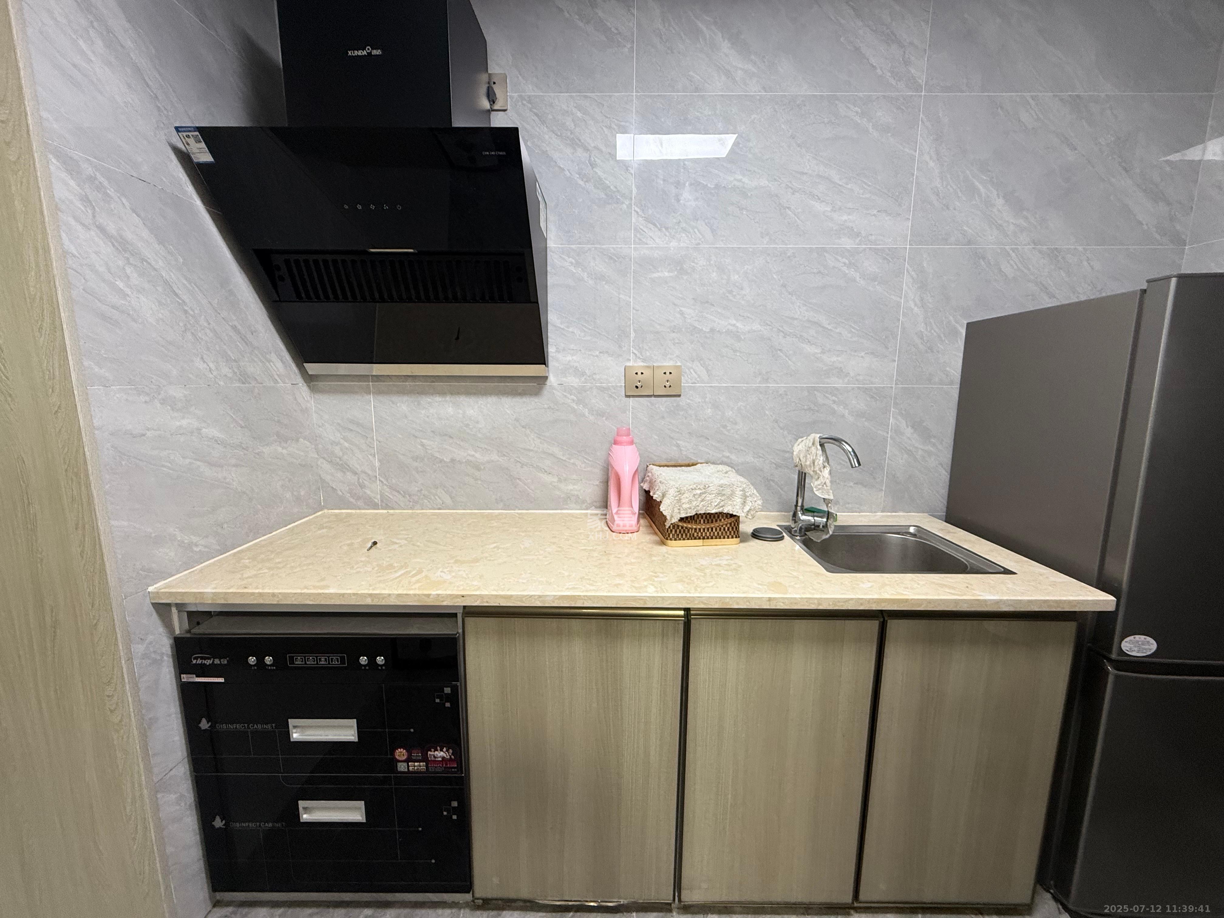 龙湖新壹城  1室0厅0卫   1600.00元/月室内图