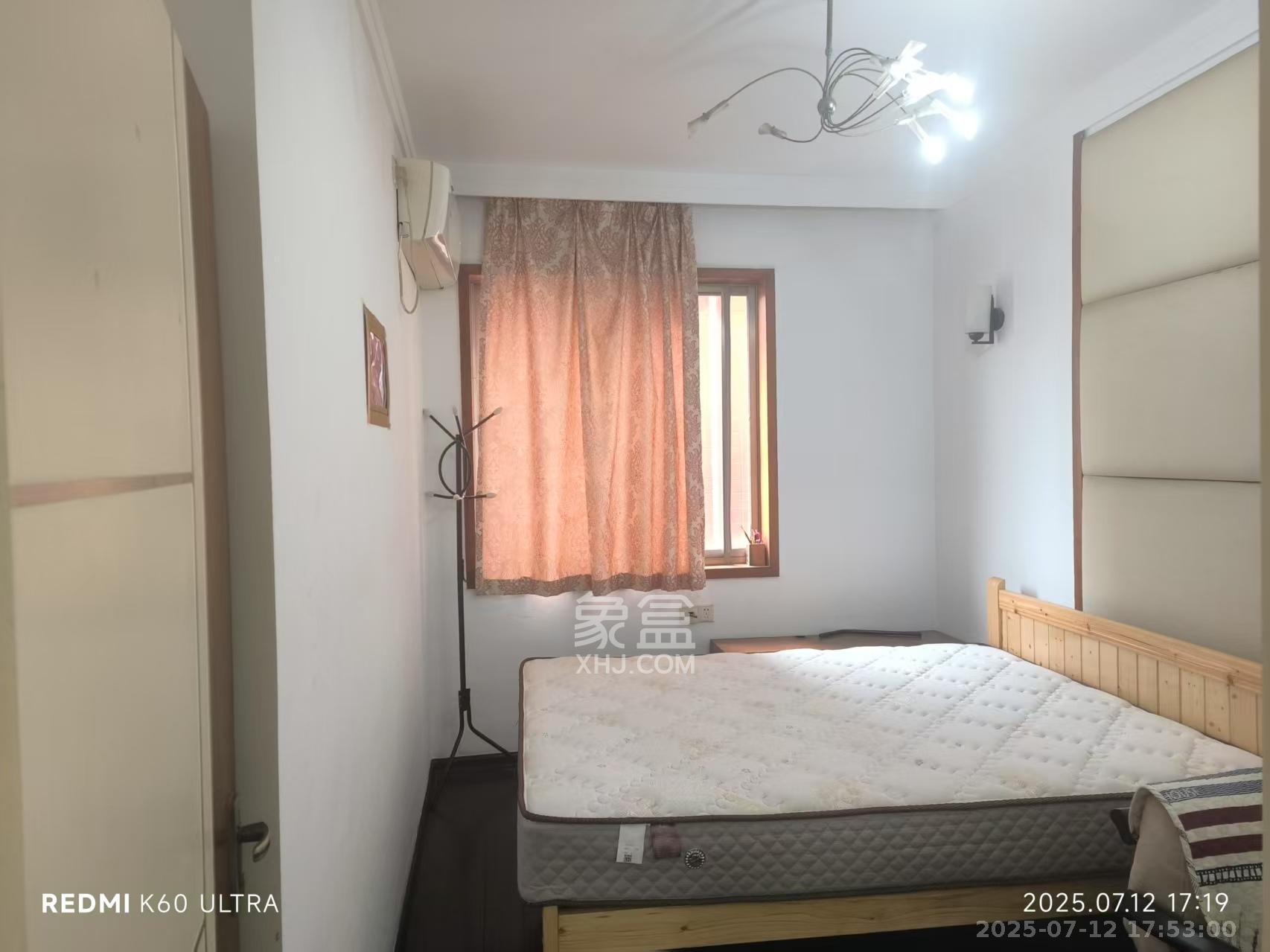 天麓商住楼  4室2厅2卫    4400.0元/月室内图