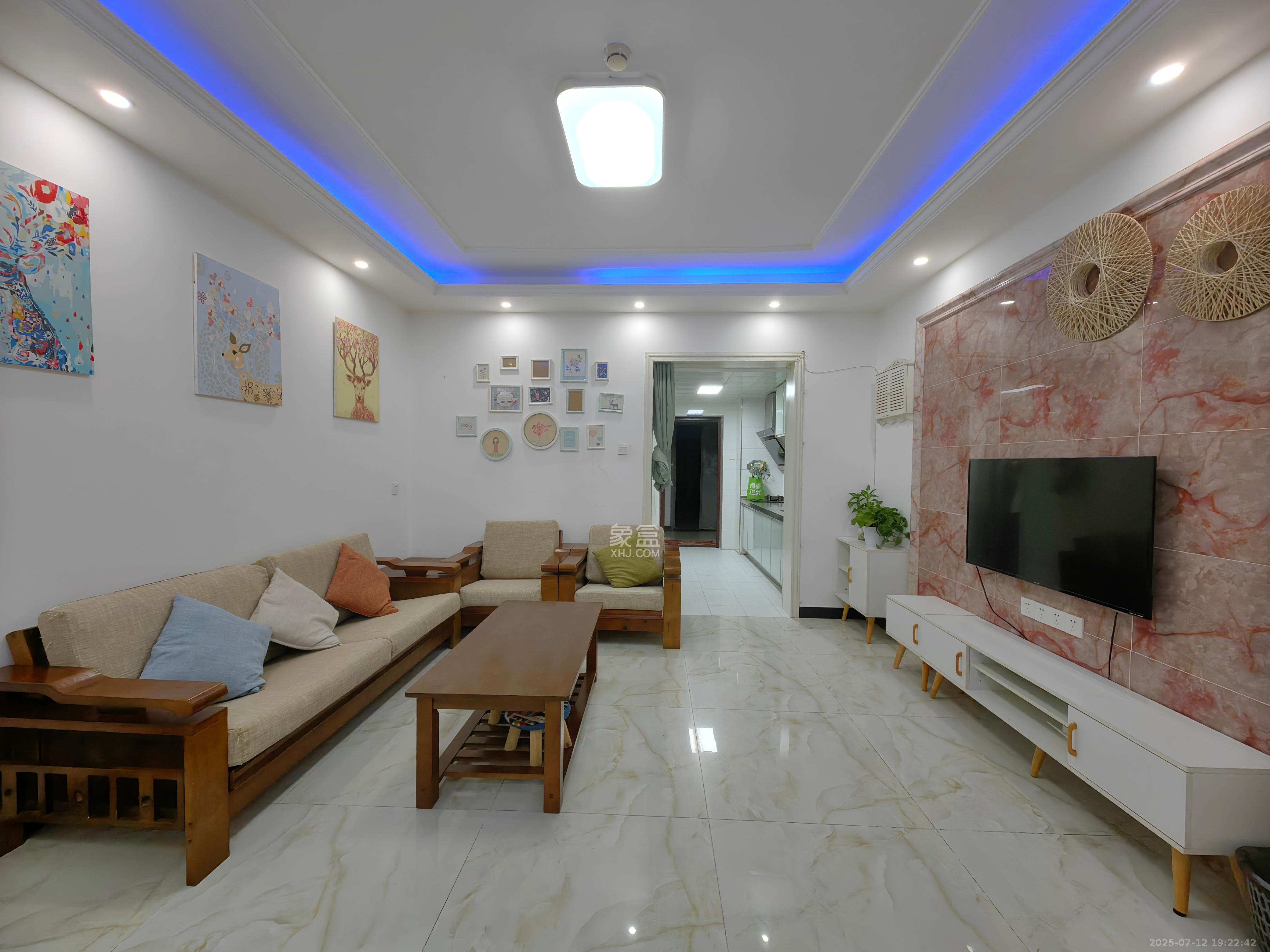 上河国际F座  1室1厅1卫    1800.0元/月 上河国际F座  1室1厅1卫    1800.0元/月室内图