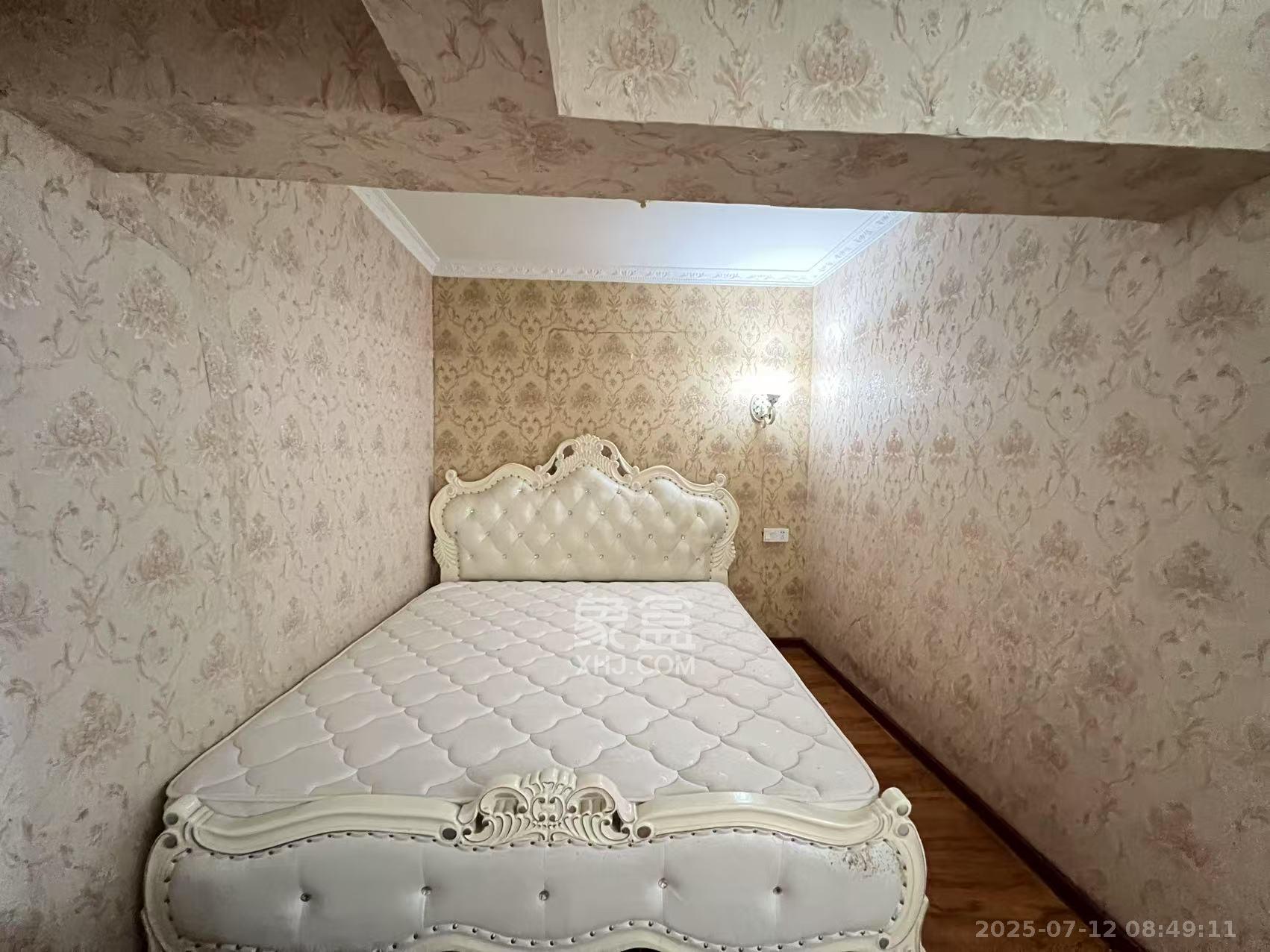 鸥波港湾  2室1厅1卫    2000.0元/月 鸥波港湾  2室1厅1卫    2000.0元/月室内图