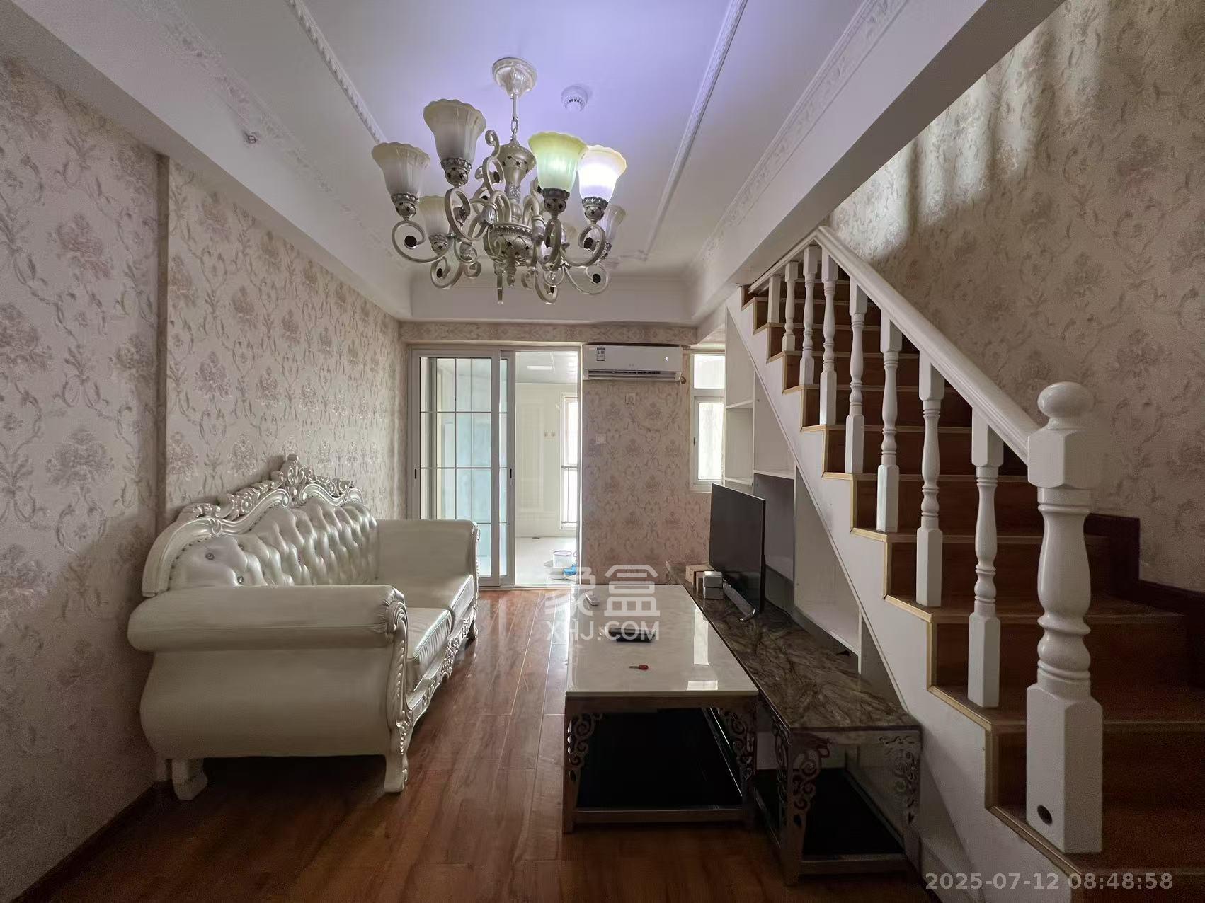 鸥波港湾  2室1厅1卫    2000.0元/月 鸥波港湾  2室1厅1卫    2000.0元/月室内图