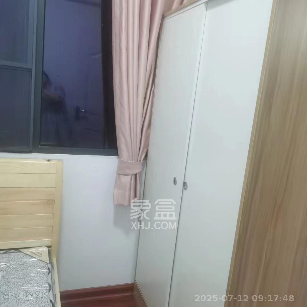 长房云时代  3室2厅1卫   2600.00元/月室内图