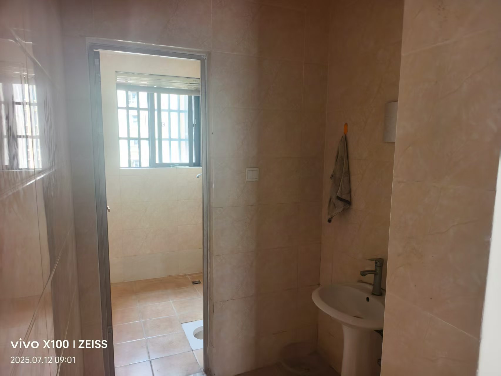 美舍嘉苑一期 4室2厅3卫 3300.0元/月 美舍嘉苑一期 4室2厅3卫 3300.0元/月室内图