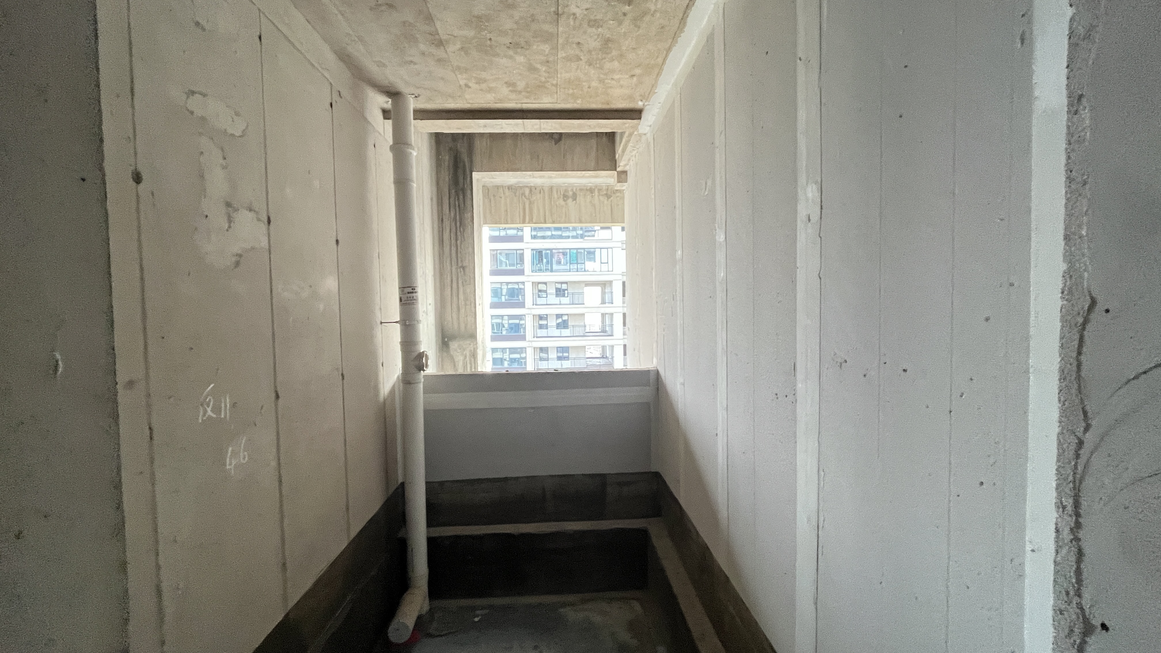 湘中府央玺 4室2厅2卫 82.8万 湘中府央玺 4室2厅2卫 82.8万室内图