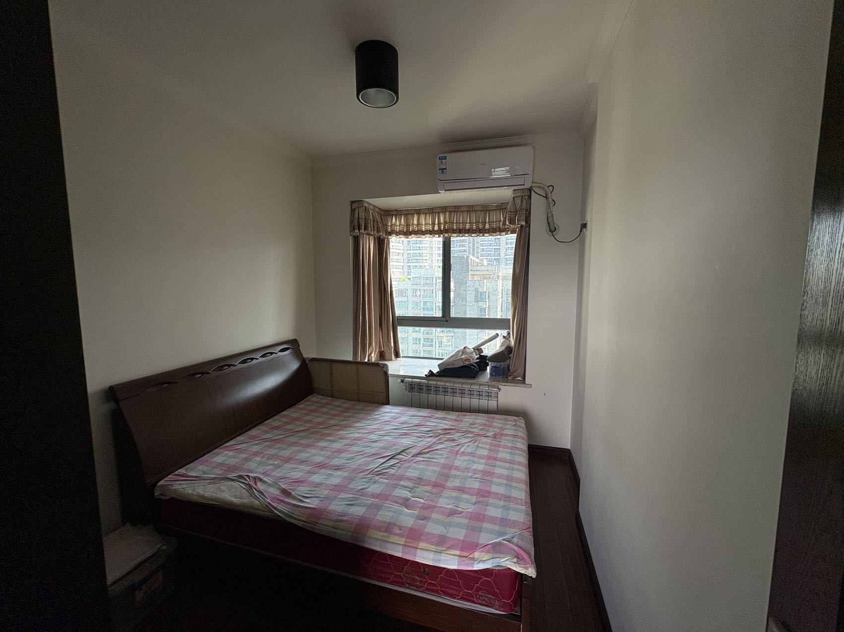 丽景滨江  4室1厅1卫    90.0万室内图
