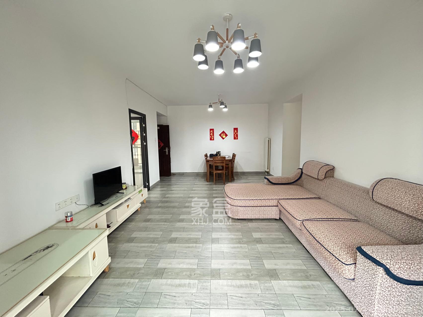 怡海星城  3室2厅2卫    2500.0元/月室内图