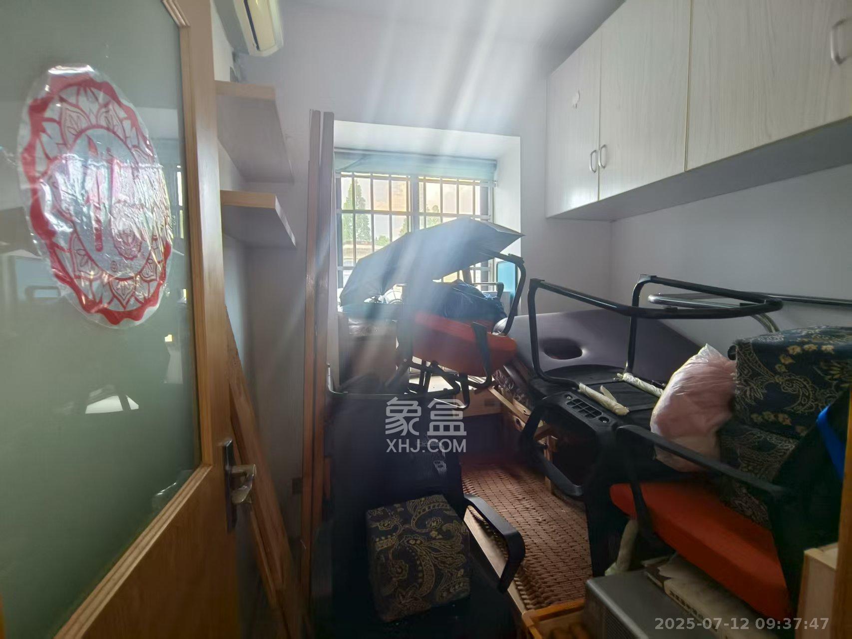 中南大学建设新村  3室2厅1卫    2500.0元/月 中南大学建设新村  3室2厅1卫    2500.0元/月室内图