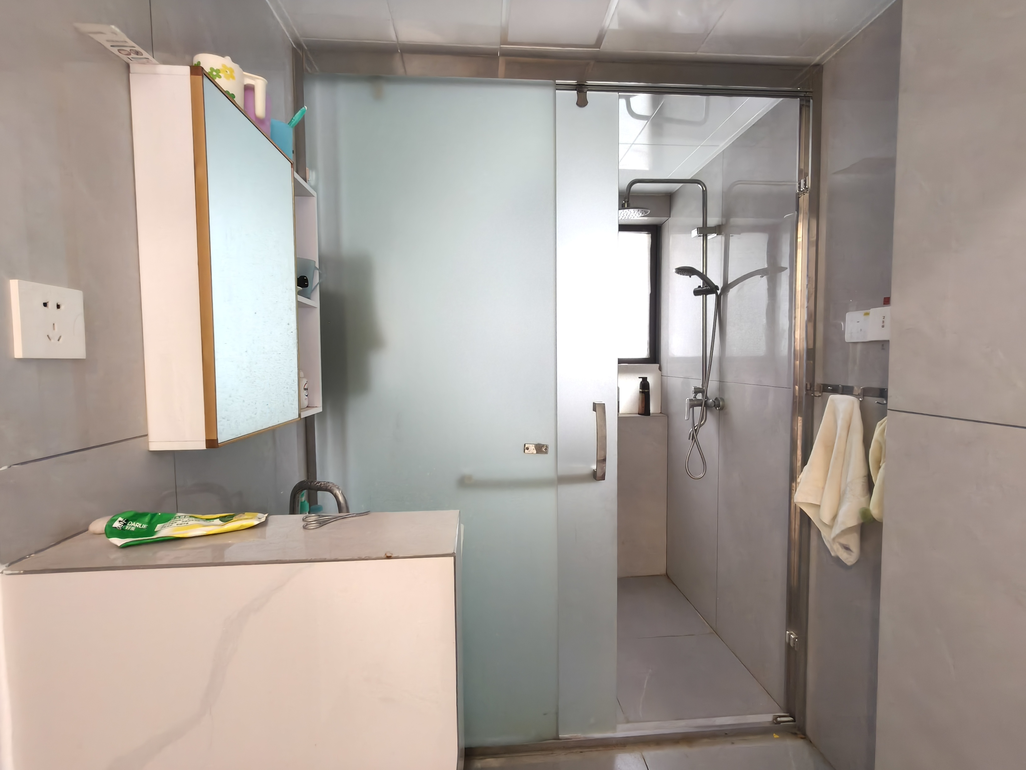 荣盛花语书苑 4室2厅2卫 2500.0元/月 荣盛花语书苑 4室2厅2卫 2500.0元/月户型图