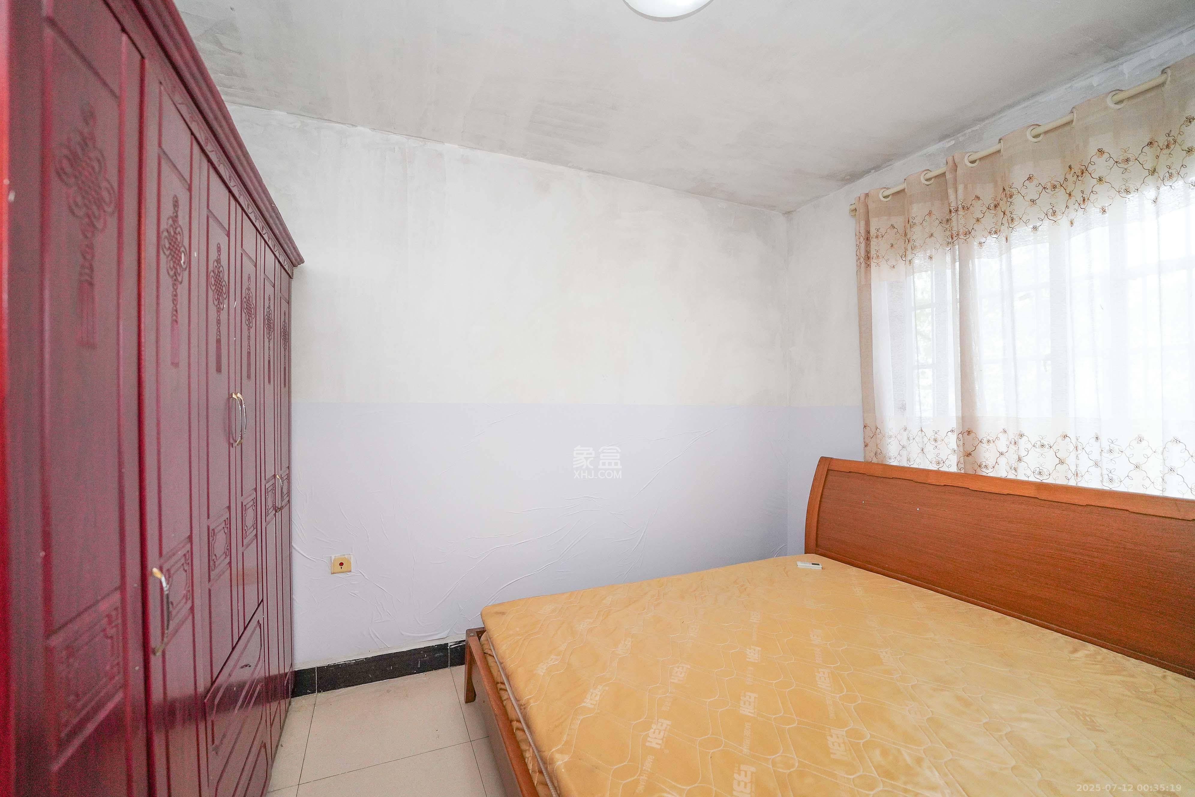 南郡明珠 1室1厅1卫 20.0万 南郡明珠 1室1厅1卫 20.0万卧室