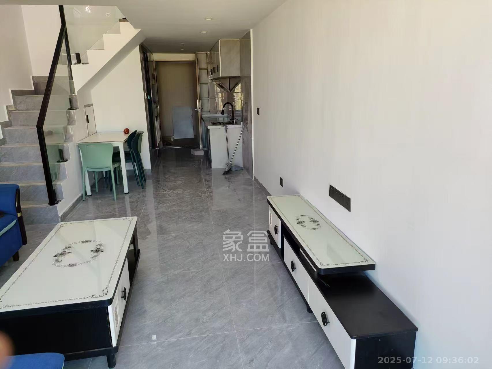 海伦春天  2室1厅1卫   1800.00元/月室内图