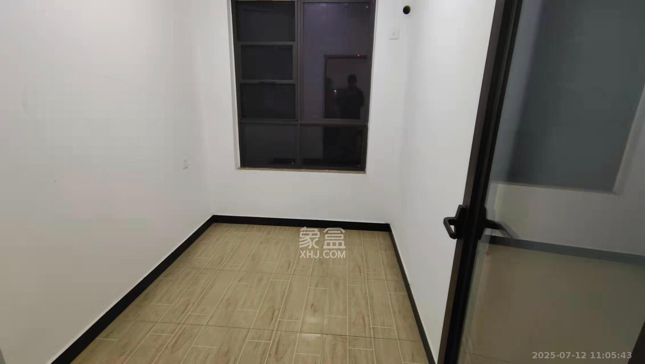 保利西海岸B区  3室2厅1卫   3000.00元/月室内图
