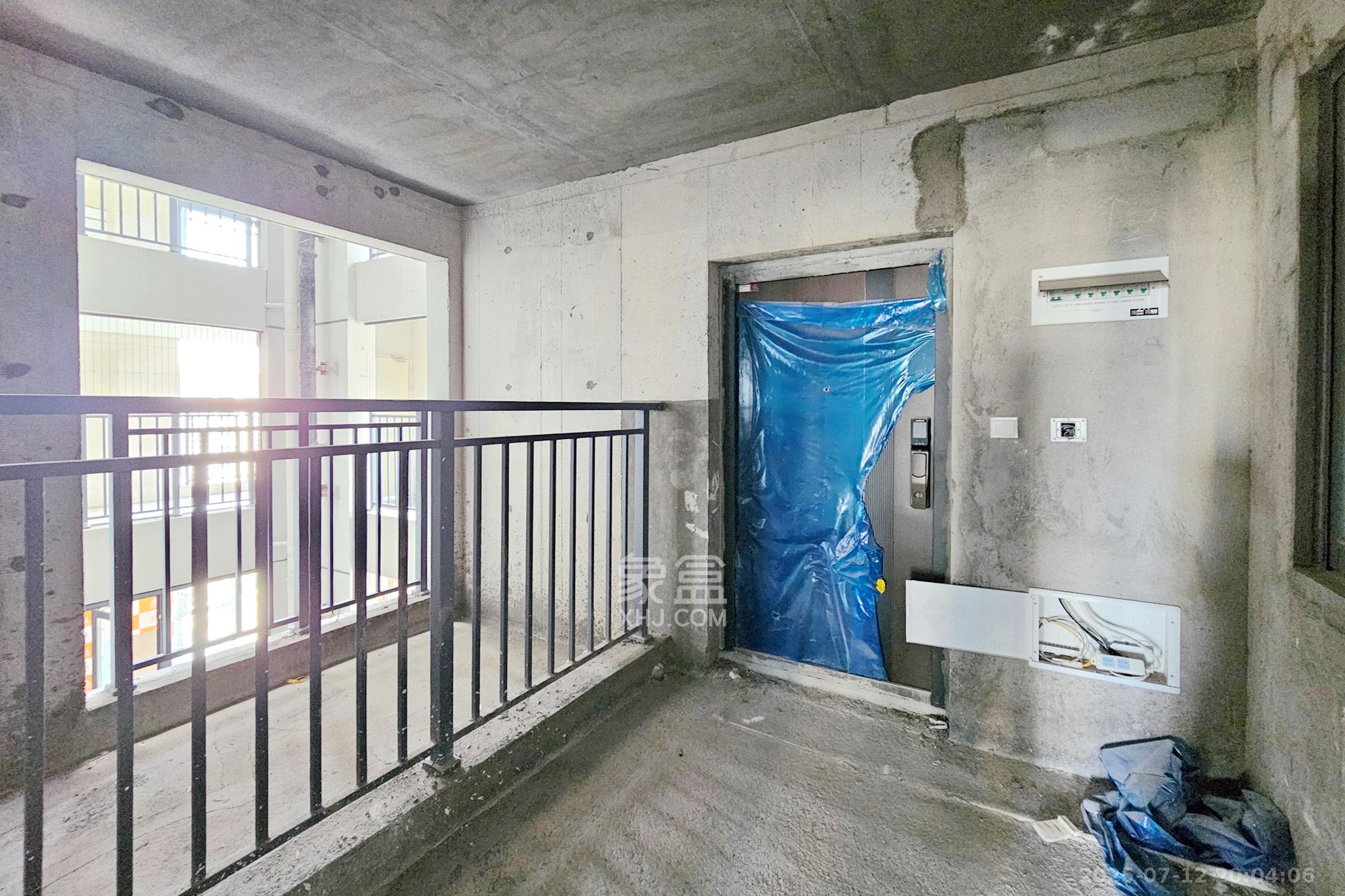 长房东旭国际 4室2厅2卫 125.0万 长房东旭国际 4室2厅2卫 125.0万其他