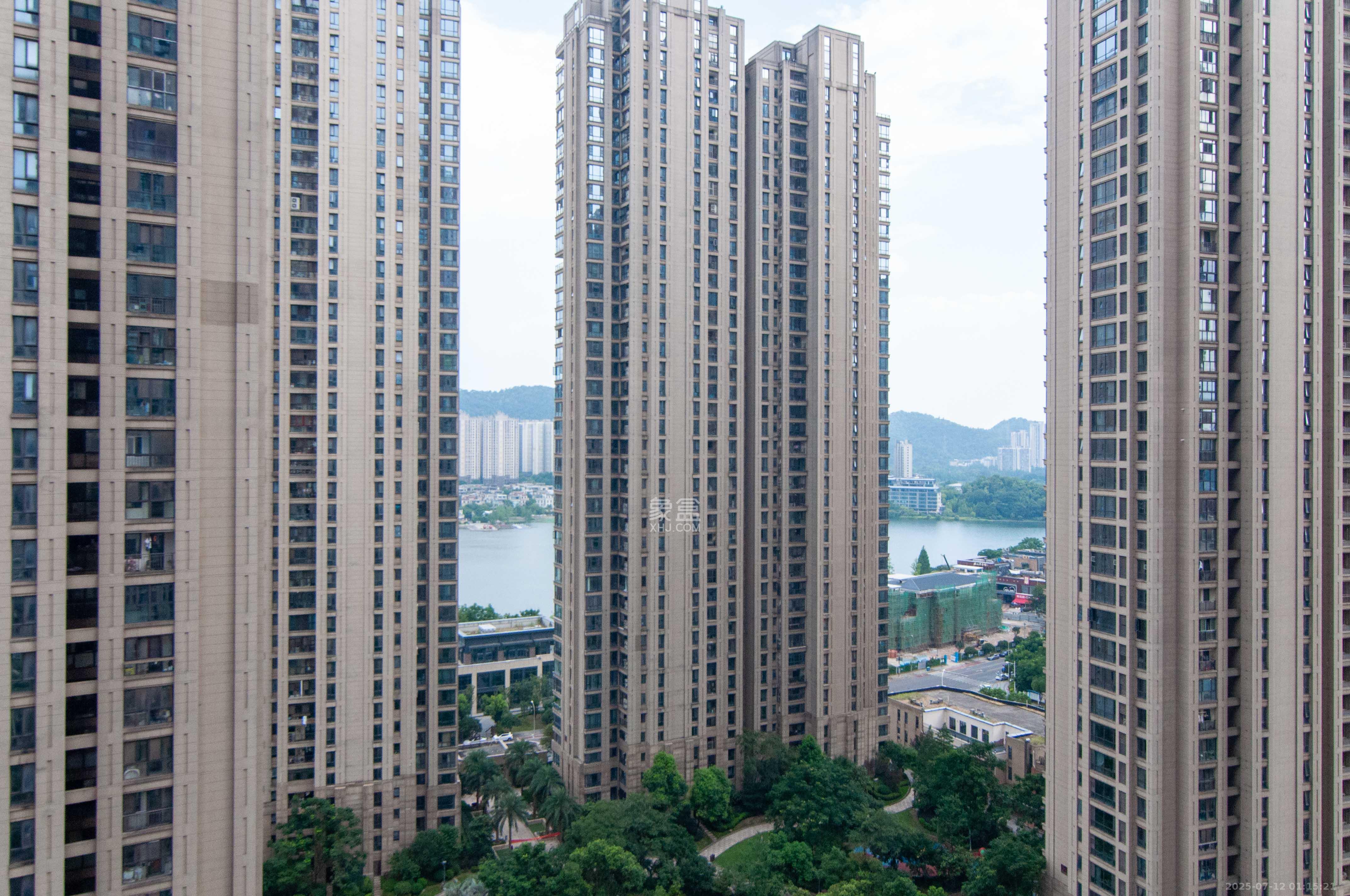 梅溪湖金茂府（金茂广场）（金茂览秀城）  1室0厅0卫    258.0万其他