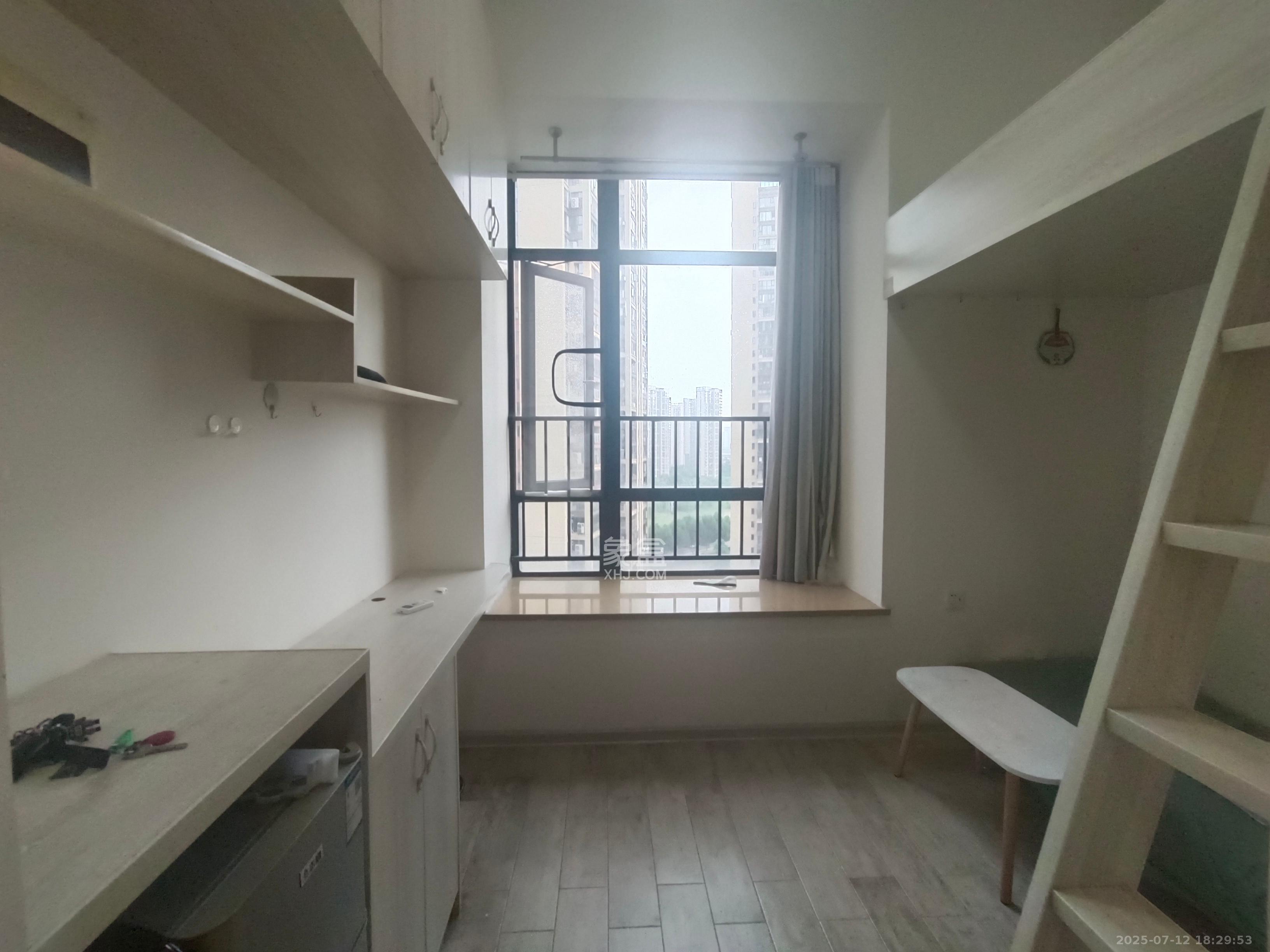 兰亭湾畔 1室1厅1卫 900.0元/月 兰亭湾畔 1室1厅1卫 900.0元/月室内图