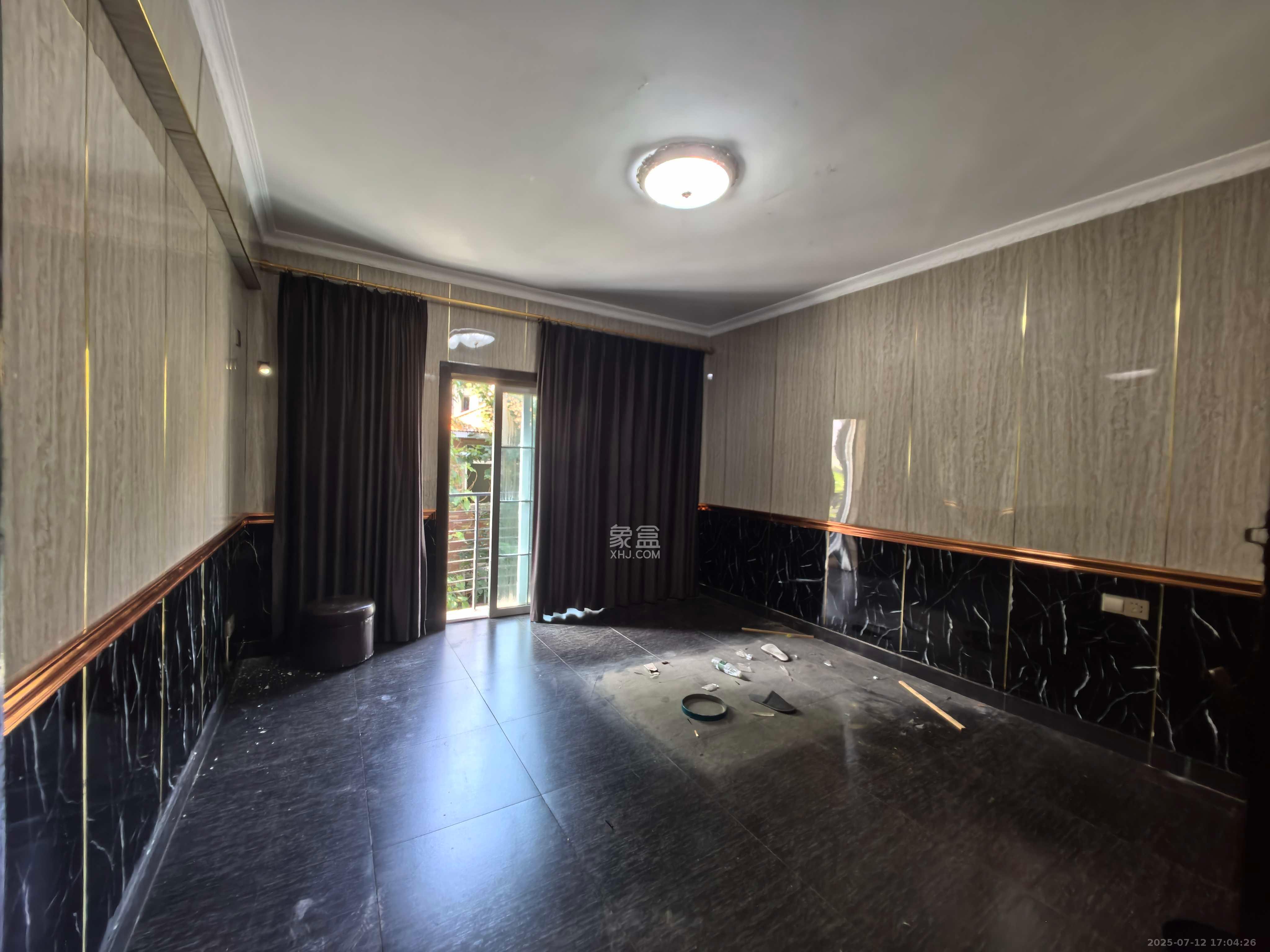 悦禧国际山庄 7室4厅4卫 8000.0元/月 悦禧国际山庄 7室4厅4卫 8000.0元/月室内图