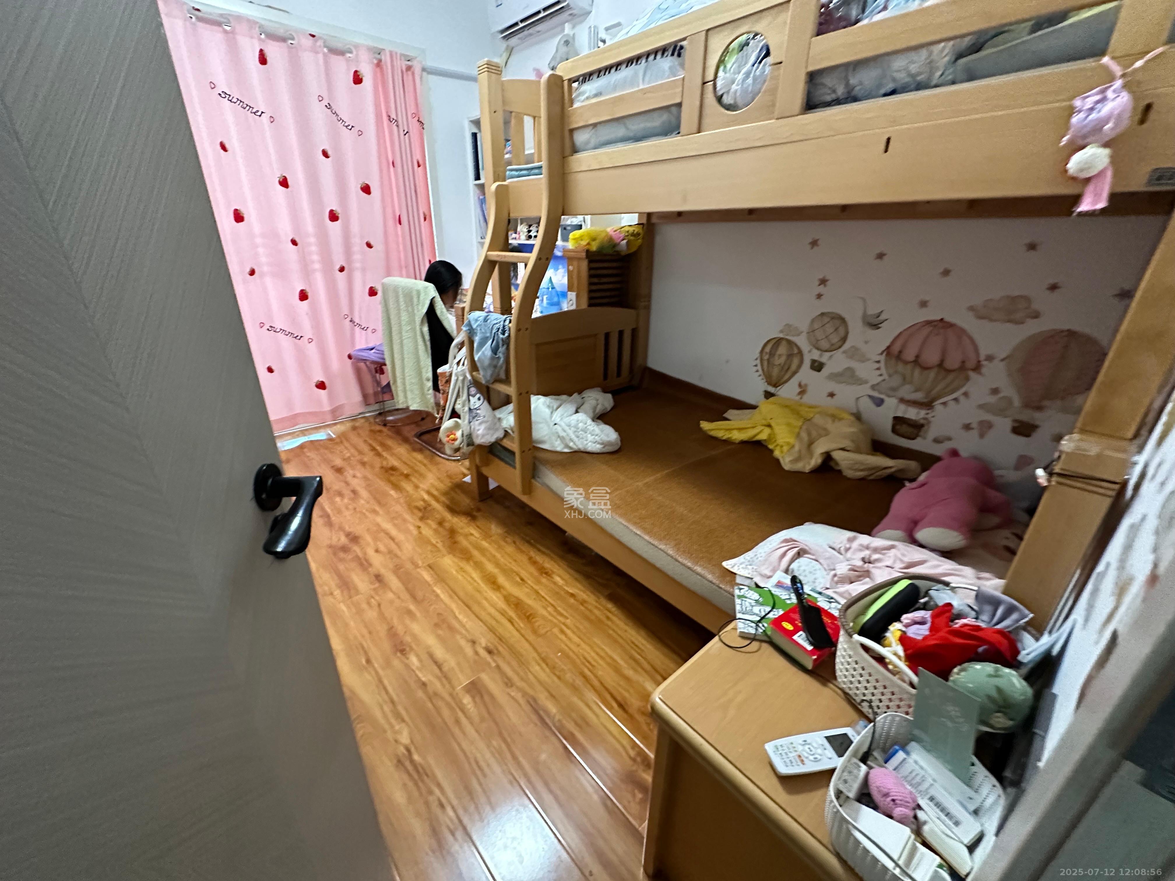 万象府台  3室1厅2卫   4500.00元/月室内图