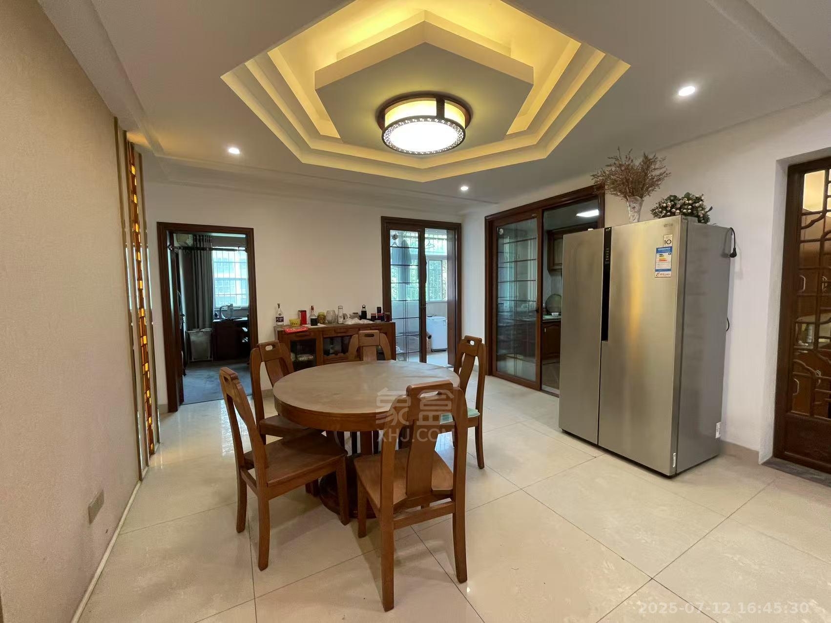 熹悦花都 4室2厅2卫 1800.0元/月 熹悦花都 4室2厅2卫 1800.0元/月室内图