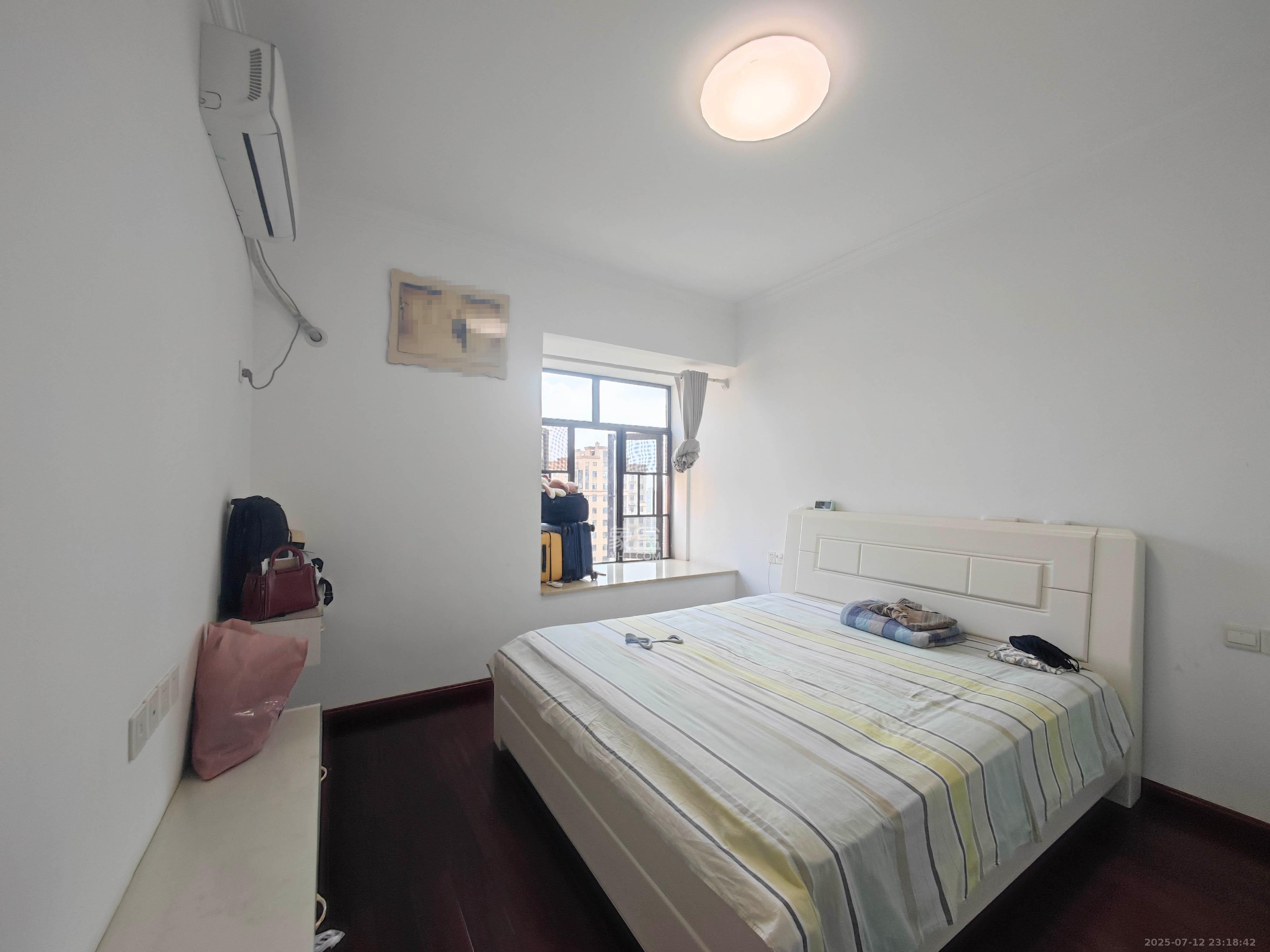 德润小区（丰升德润小区）  3室2厅2卫    107.8万卧室