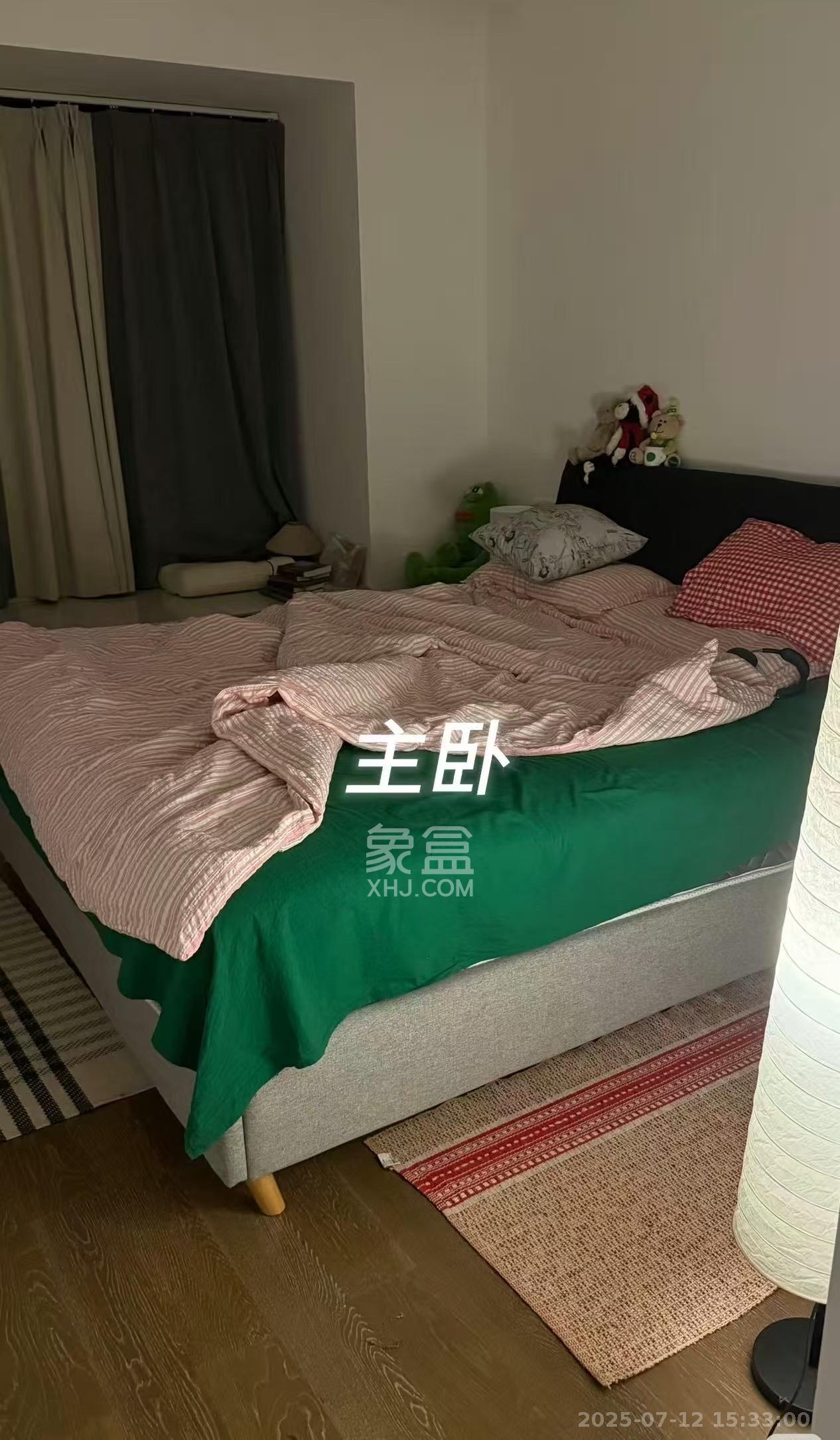 龙湖铂金中心（龙湖春江郦城）  3室2厅2卫   3800.00元/月室内图