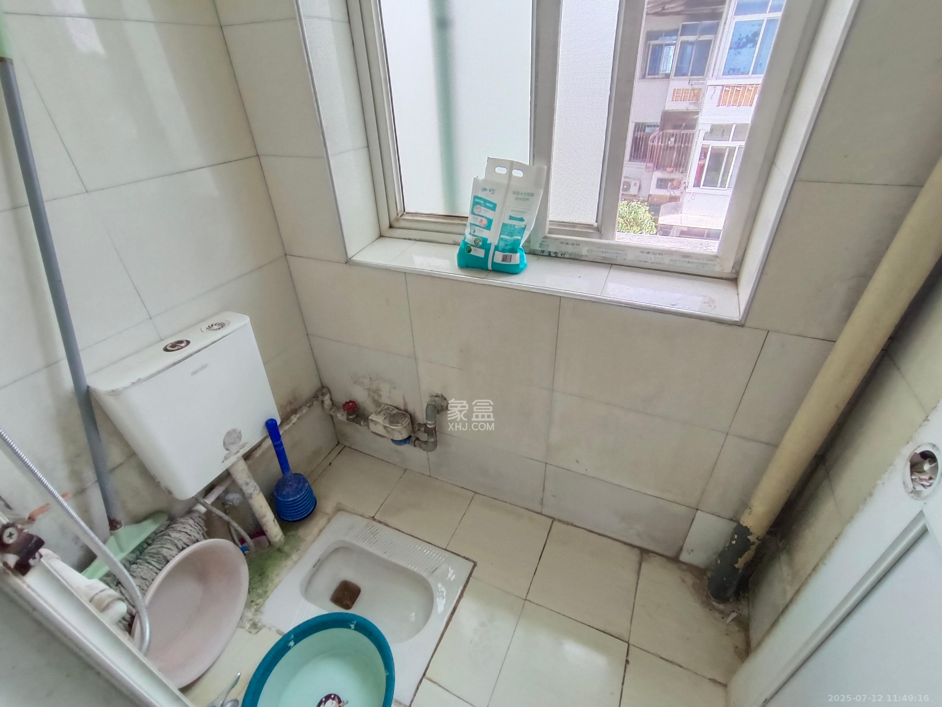 朝阳一、二村  2室1厅1卫    1200.0元/月 朝阳一、二村  2室1厅1卫    1200.0元/月室内图