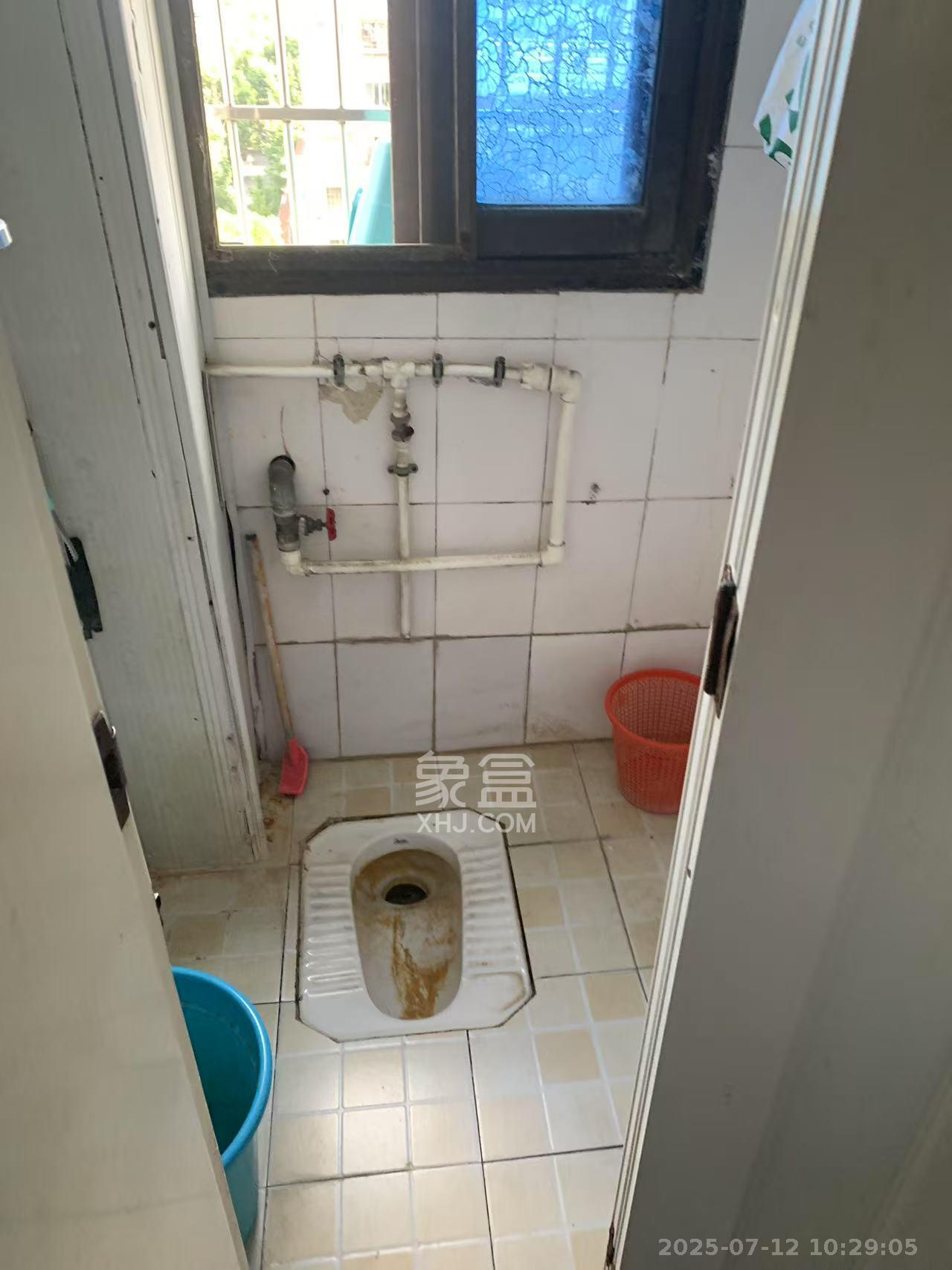 双银花园 2室2厅1卫 1300.0元/月 双银花园 2室2厅1卫 1300.0元/月室内图