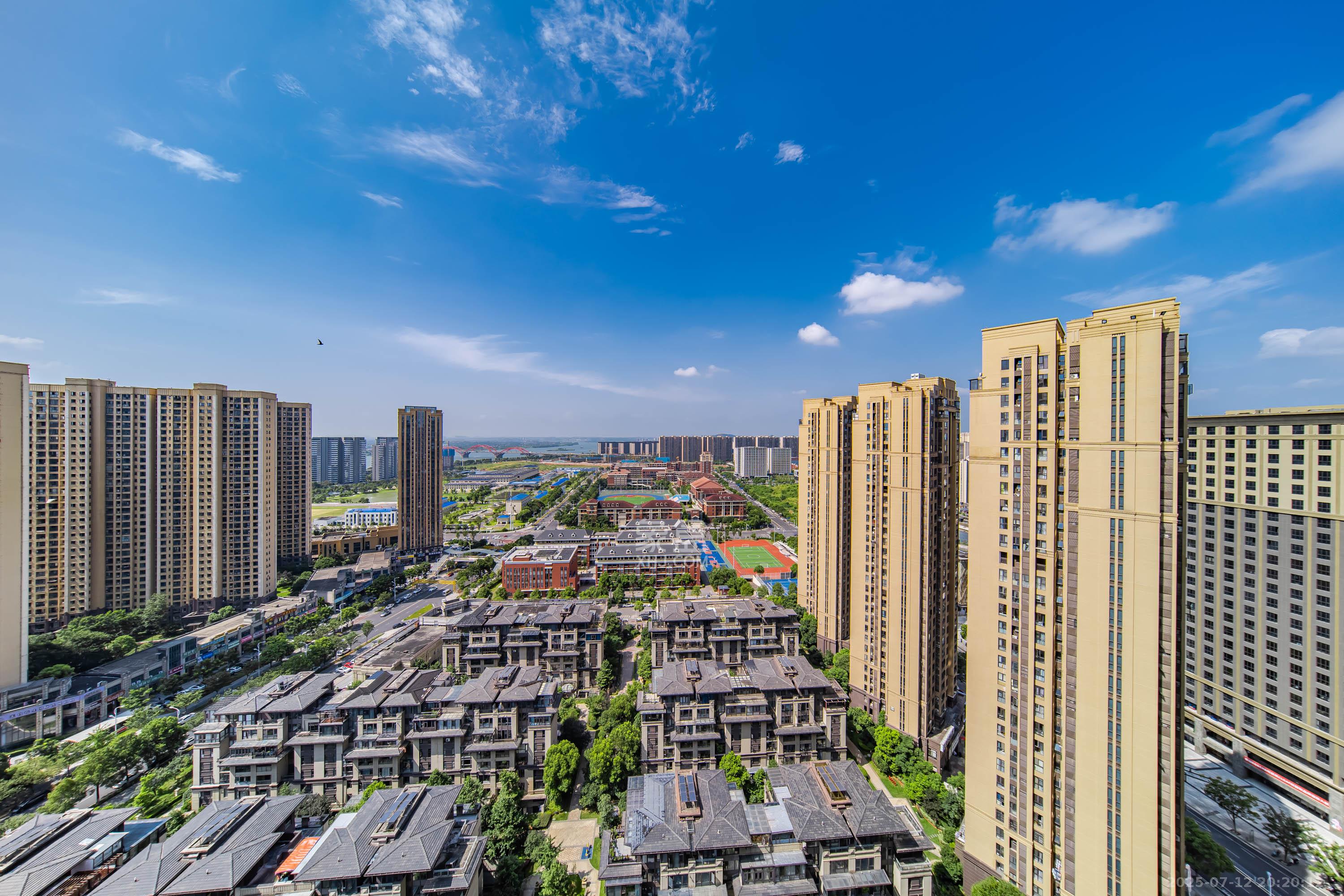 洋湖18克拉（旷远洋湖18克拉）  3室2厅2卫    168.0万其他