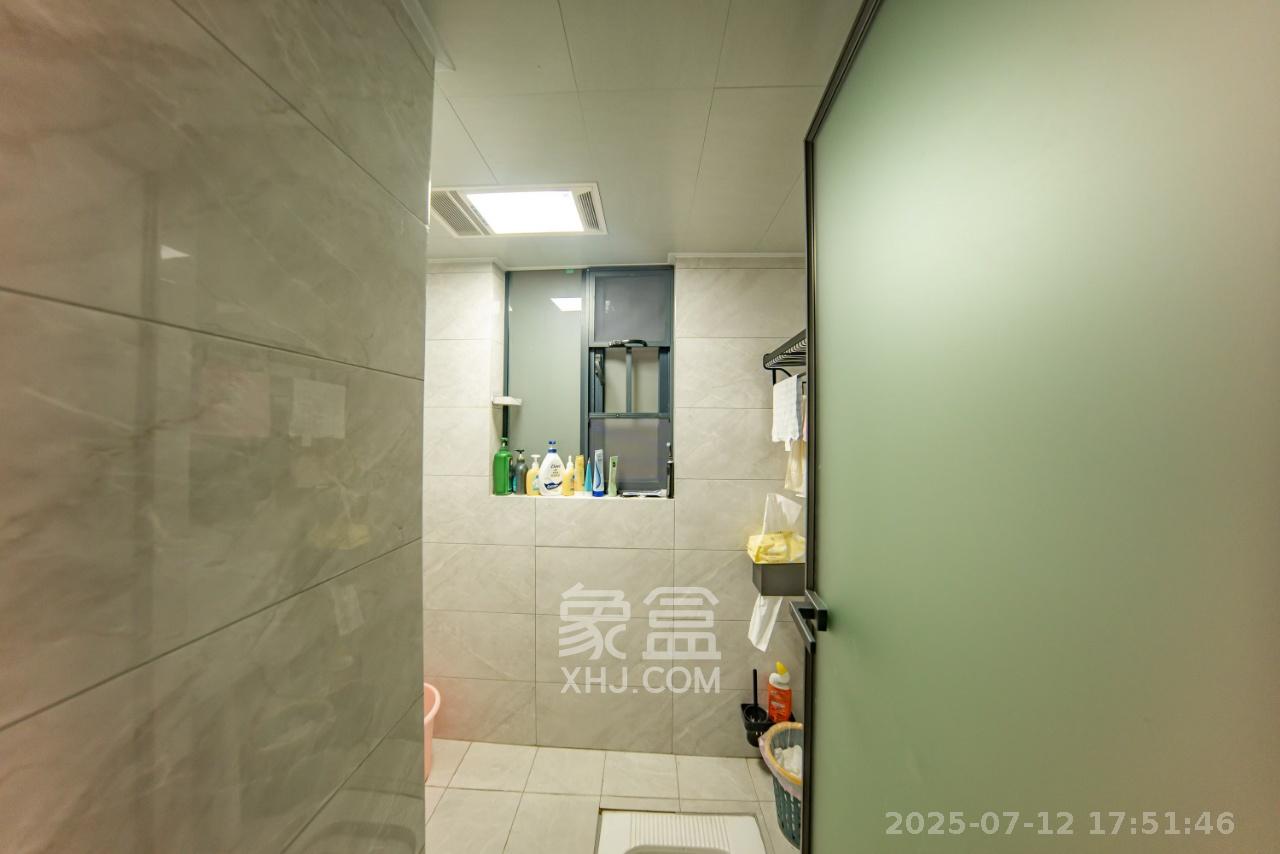 邦盛水岸御园 4室2厅2卫 2400.0元/月 邦盛水岸御园 4室2厅2卫 2400.0元/月室内图