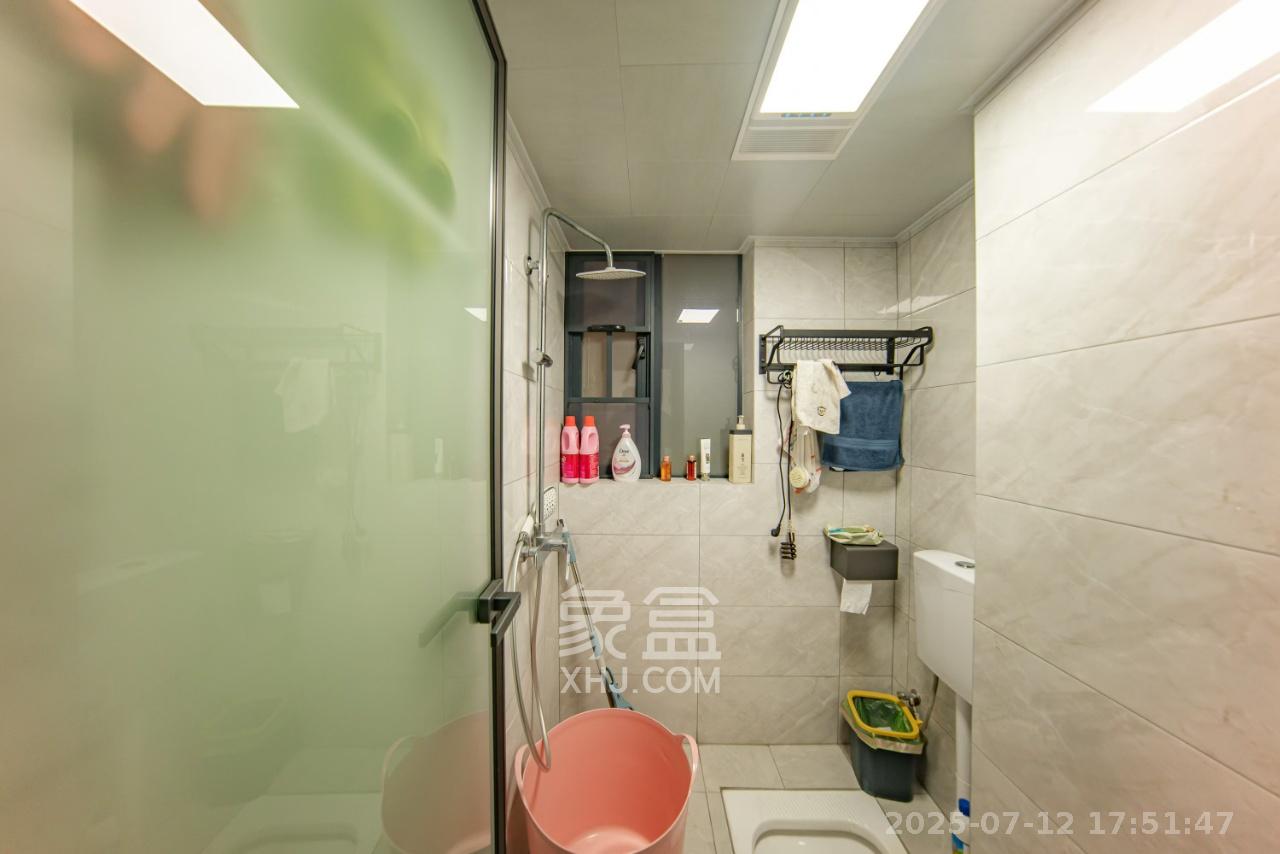 邦盛水岸御园 4室2厅2卫 2400.0元/月 邦盛水岸御园 4室2厅2卫 2400.0元/月室内图