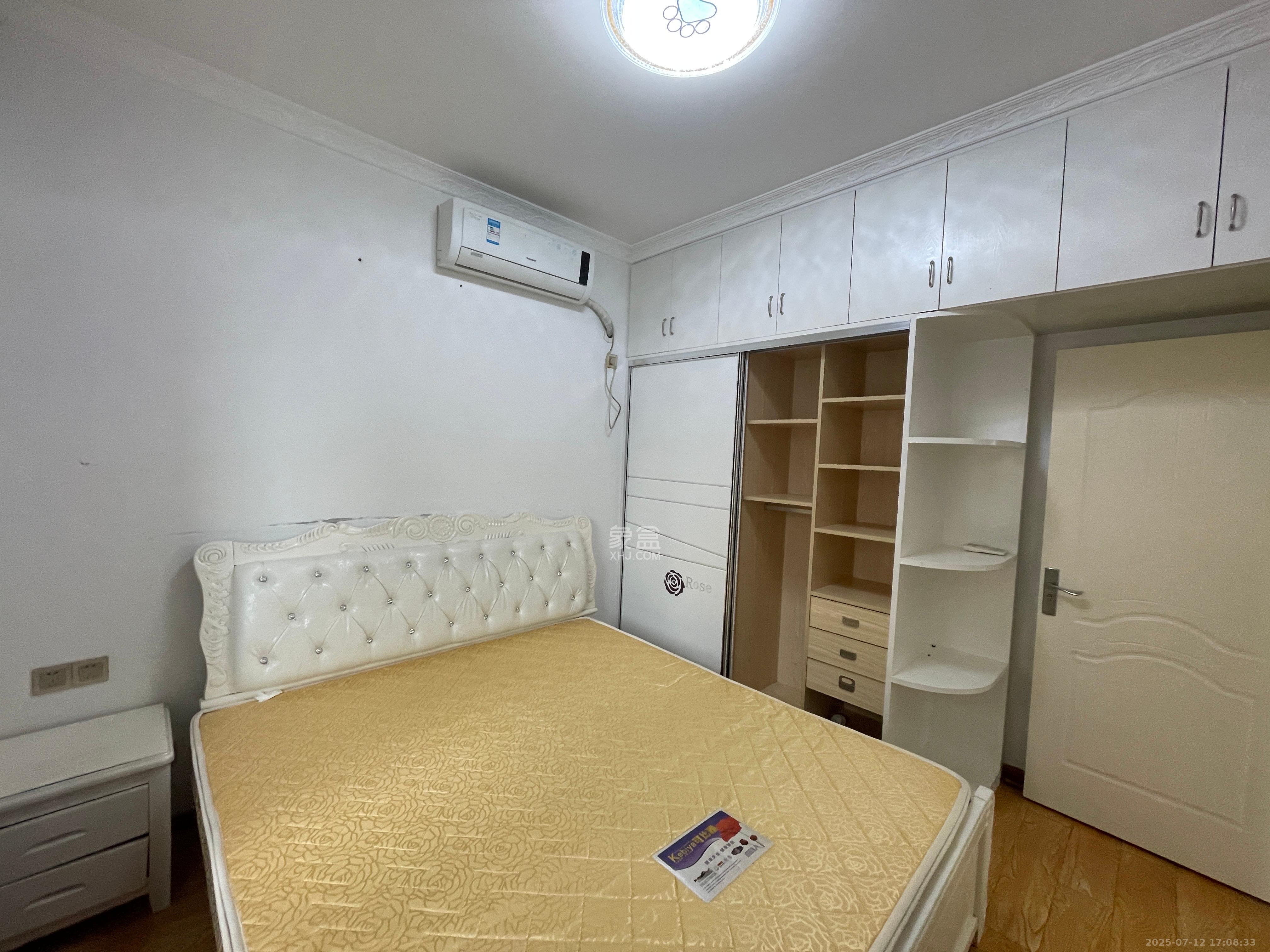 江山帝景雅典  2室2厅1卫   2200.00元/月室内图