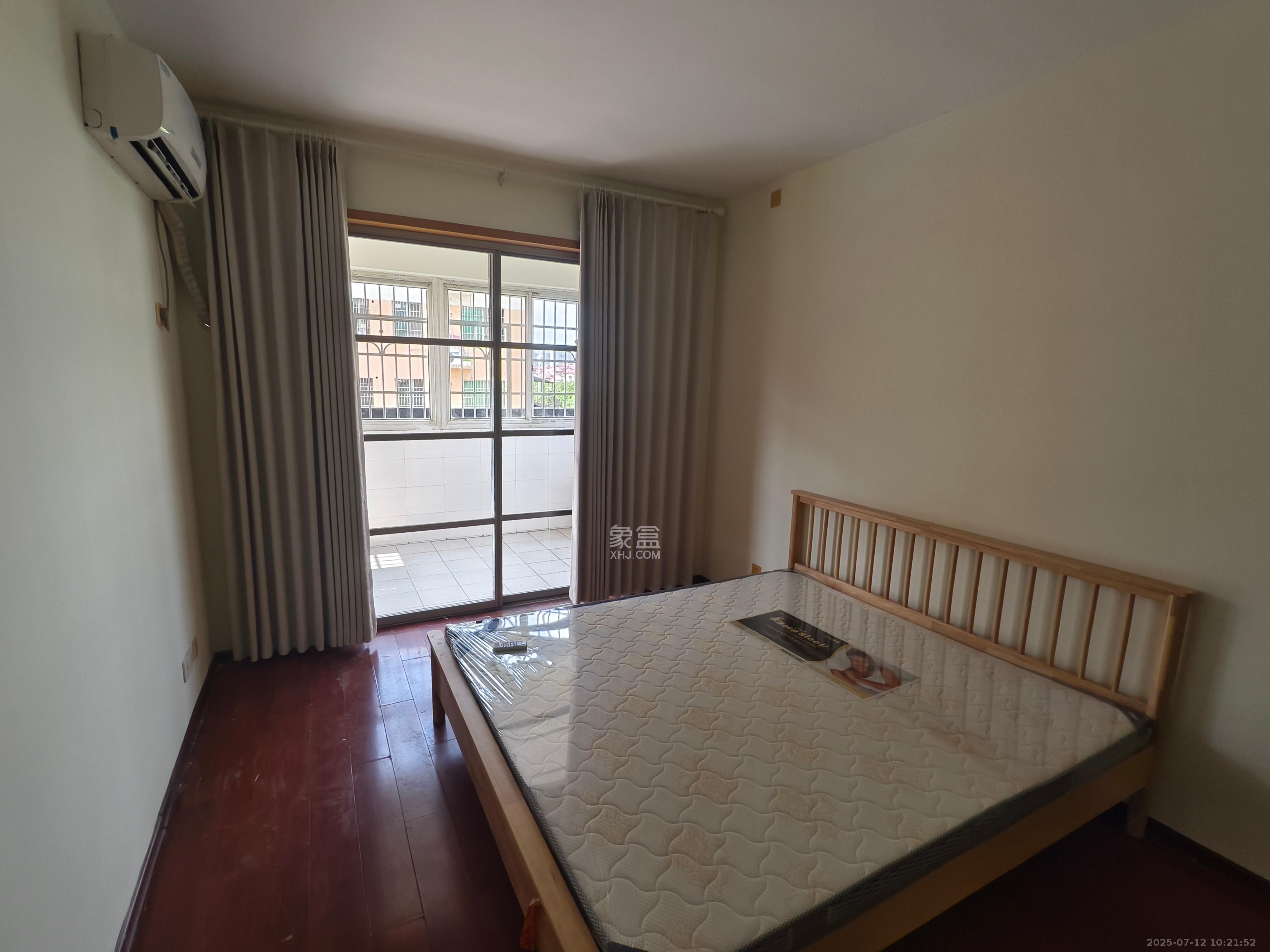 商学院和园 4室2厅2卫 2400.0元/月 商学院和园 4室2厅2卫 2400.0元/月室内图