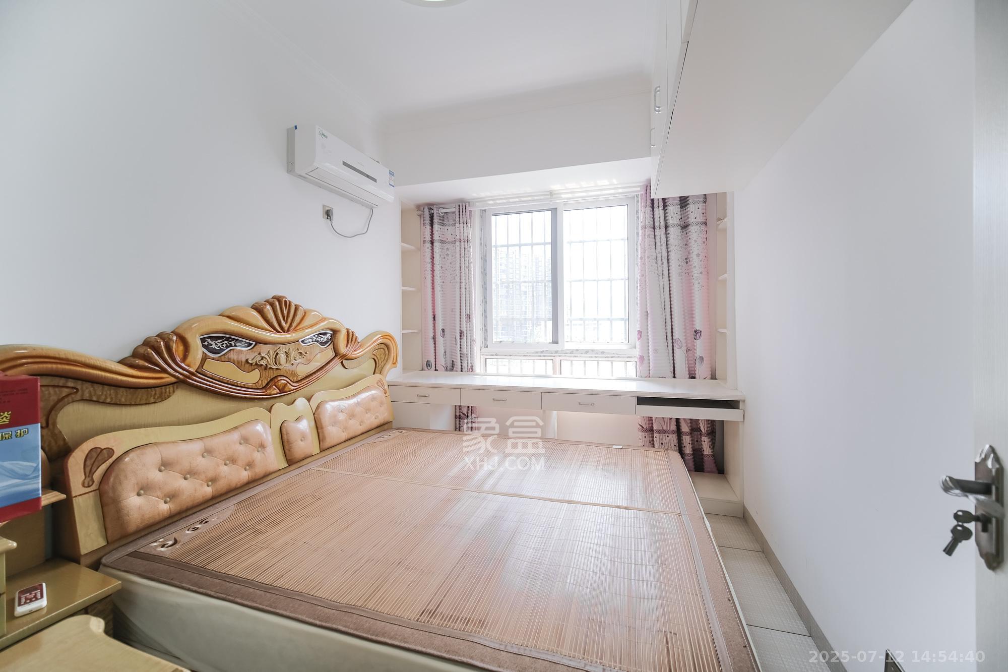 山水湾 2室2厅1卫 49.8万 山水湾 2室2厅1卫 49.8万卧室