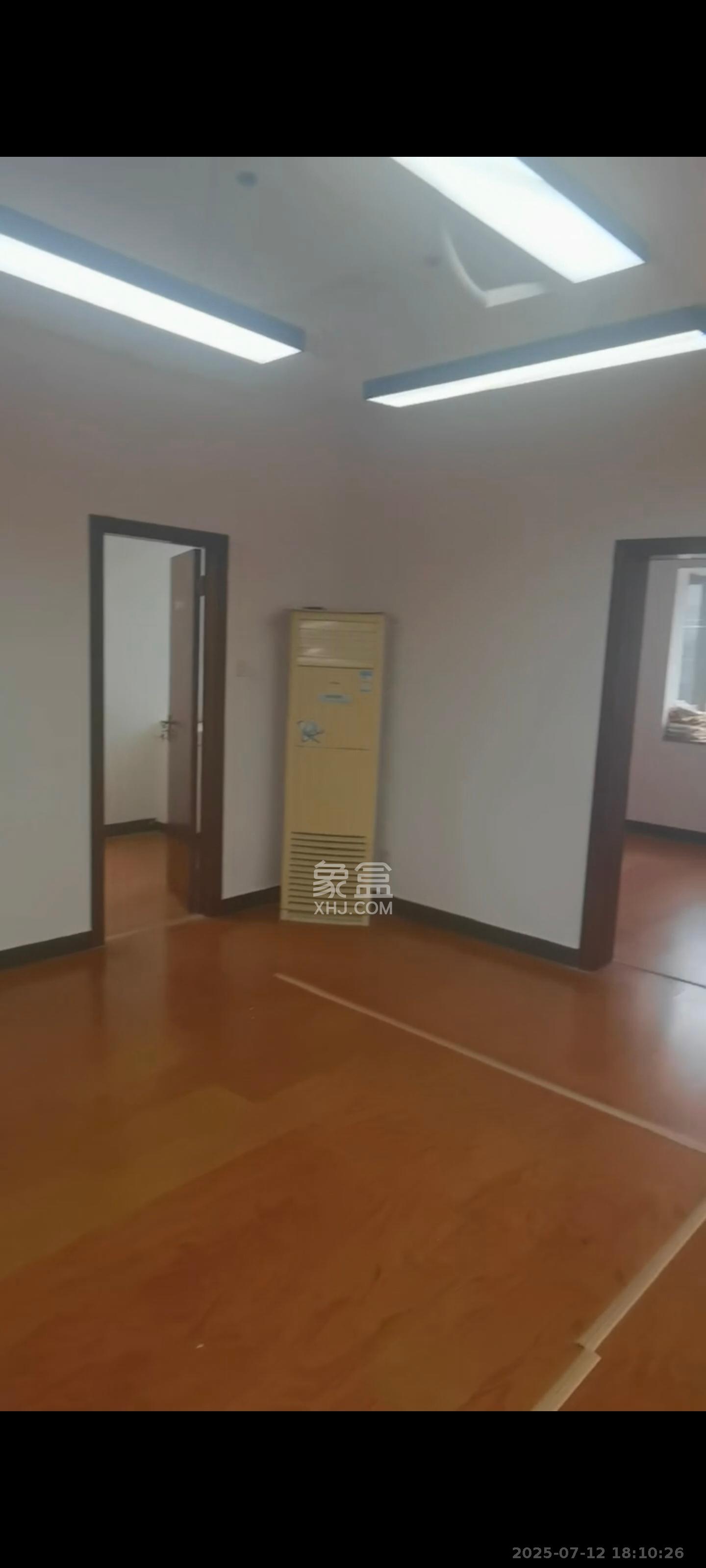 湘诚时速风标  1室1厅1卫   2700.00元/月室内图