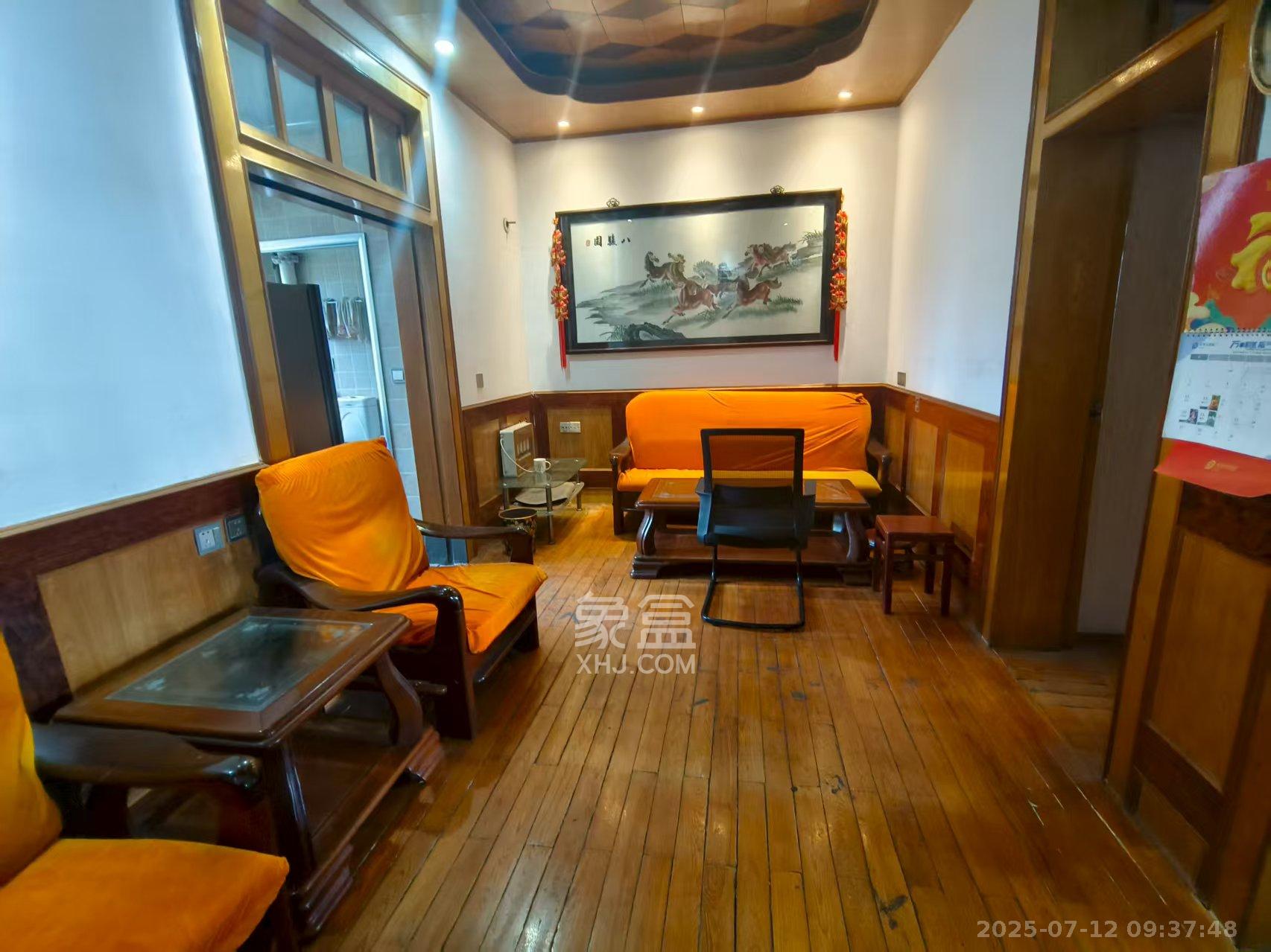 中南大学建设新村  3室2厅1卫    2500.0元/月 中南大学建设新村  3室2厅1卫    2500.0元/月室内图