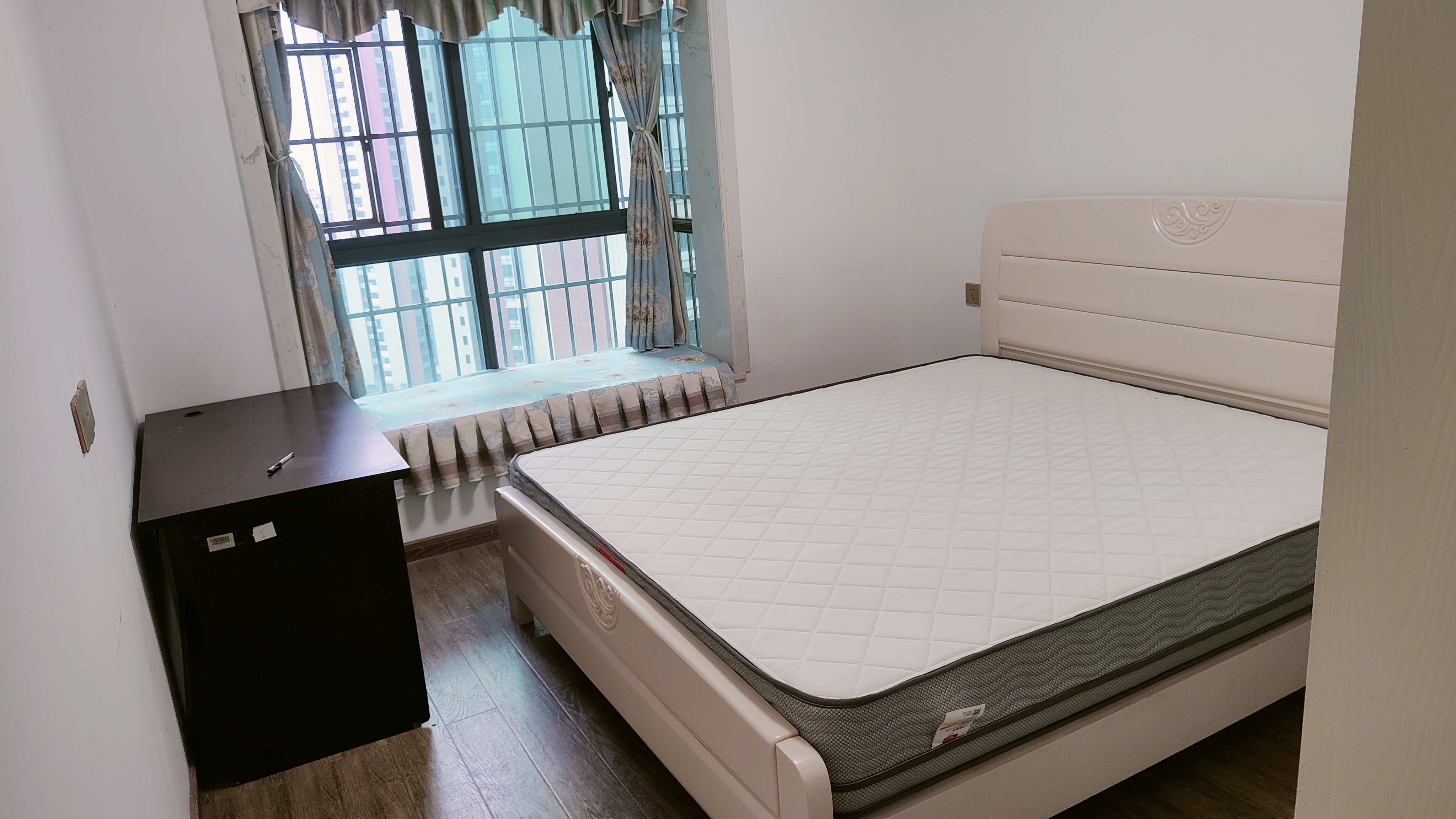 财富和园 2室2厅2卫 2000.0元/月 财富和园 2室2厅2卫 2000.0元/月室内图