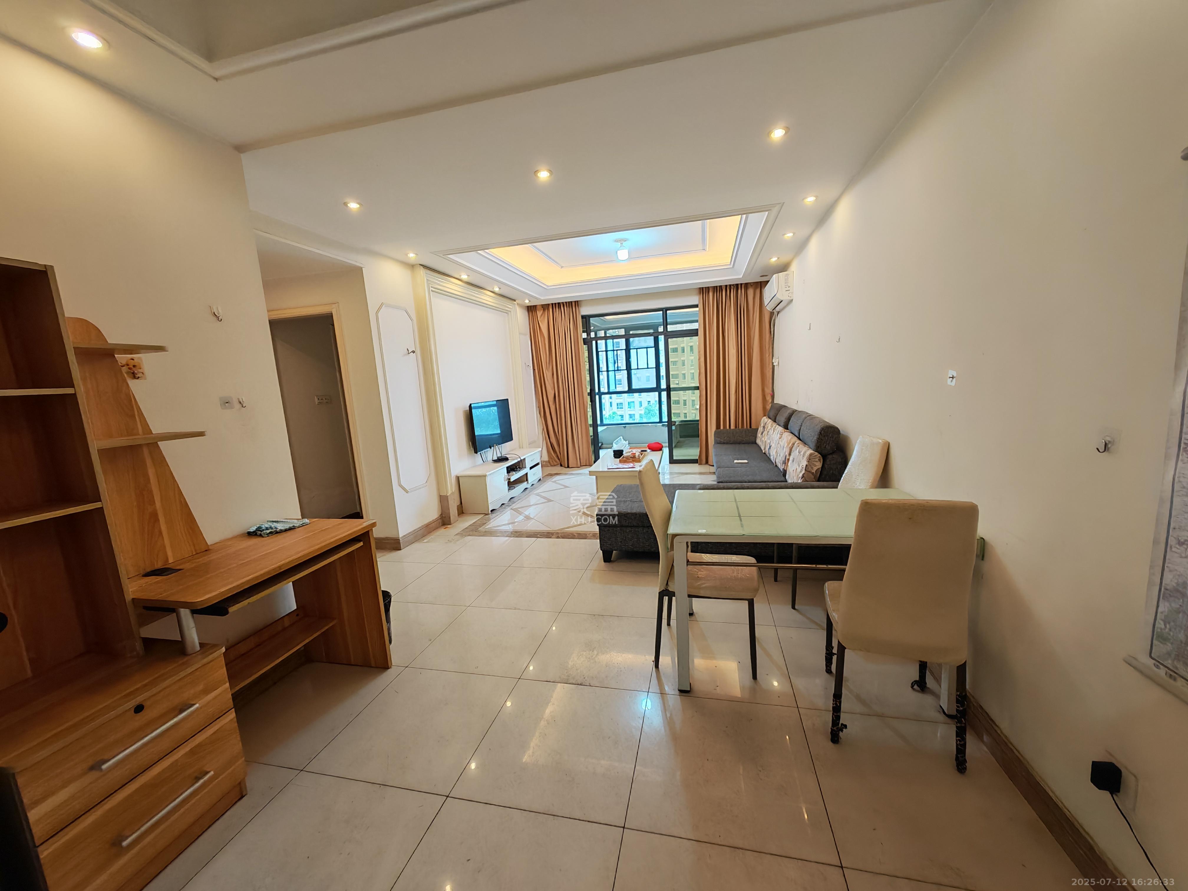 双湾国际(湘江御景花园)  2室2厅2卫    1800.0元/月 双湾国际(湘江御景花园)  2室2厅2卫    1800.0元/月室内图