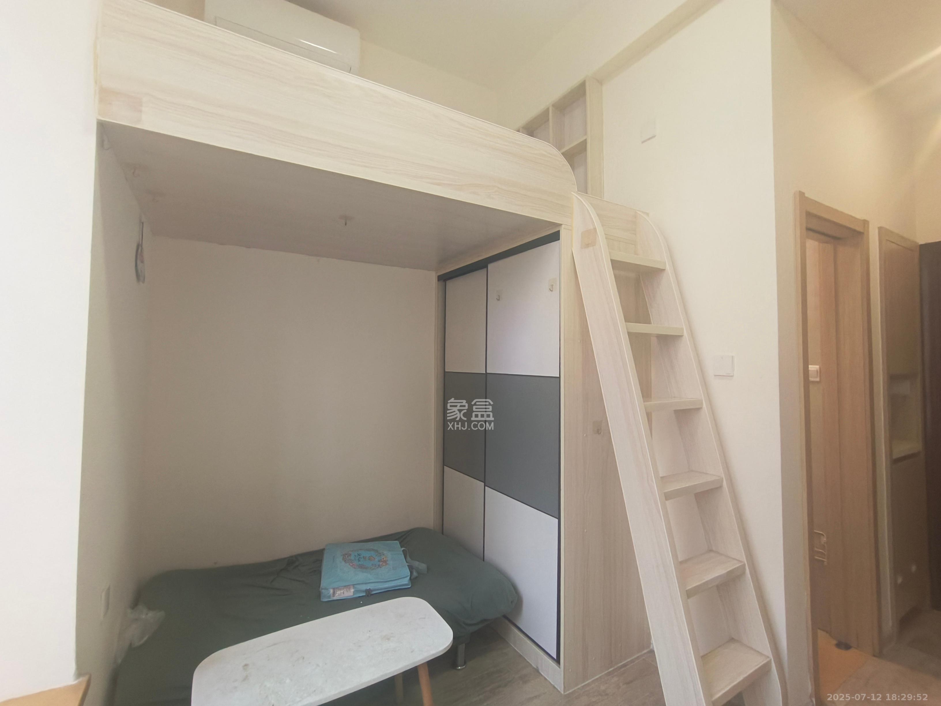 兰亭湾畔 1室1厅1卫 900.0元/月 兰亭湾畔 1室1厅1卫 900.0元/月室内图